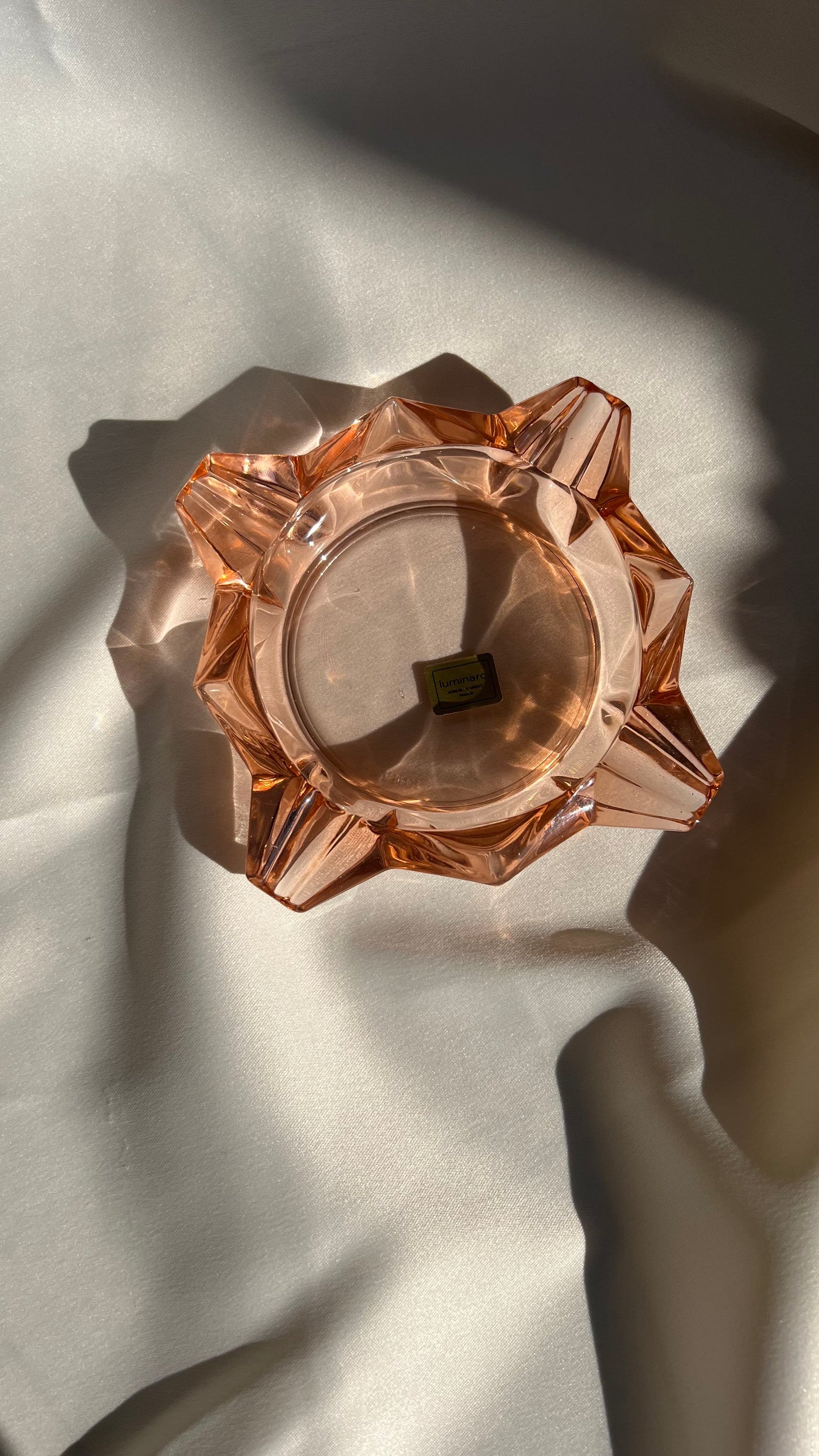 French pink ashtray | מאפרה צרפתית ורודה