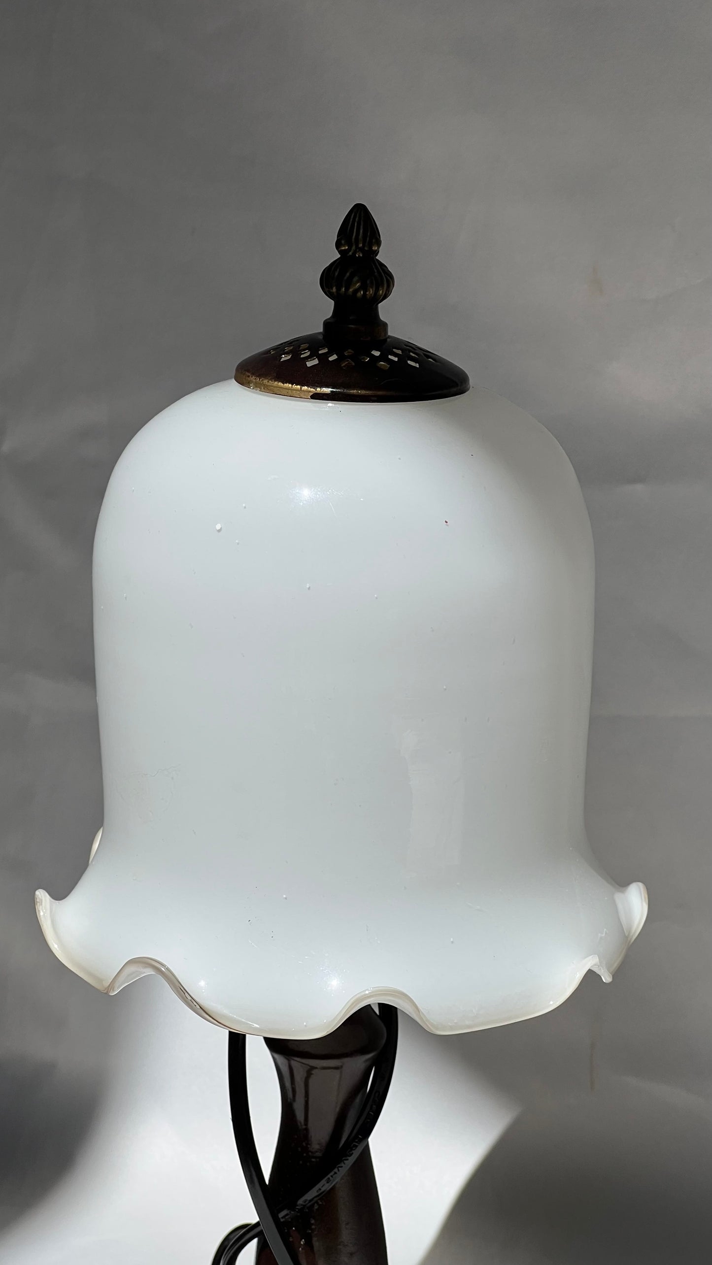 Bell lamp | מנורה פעמונית