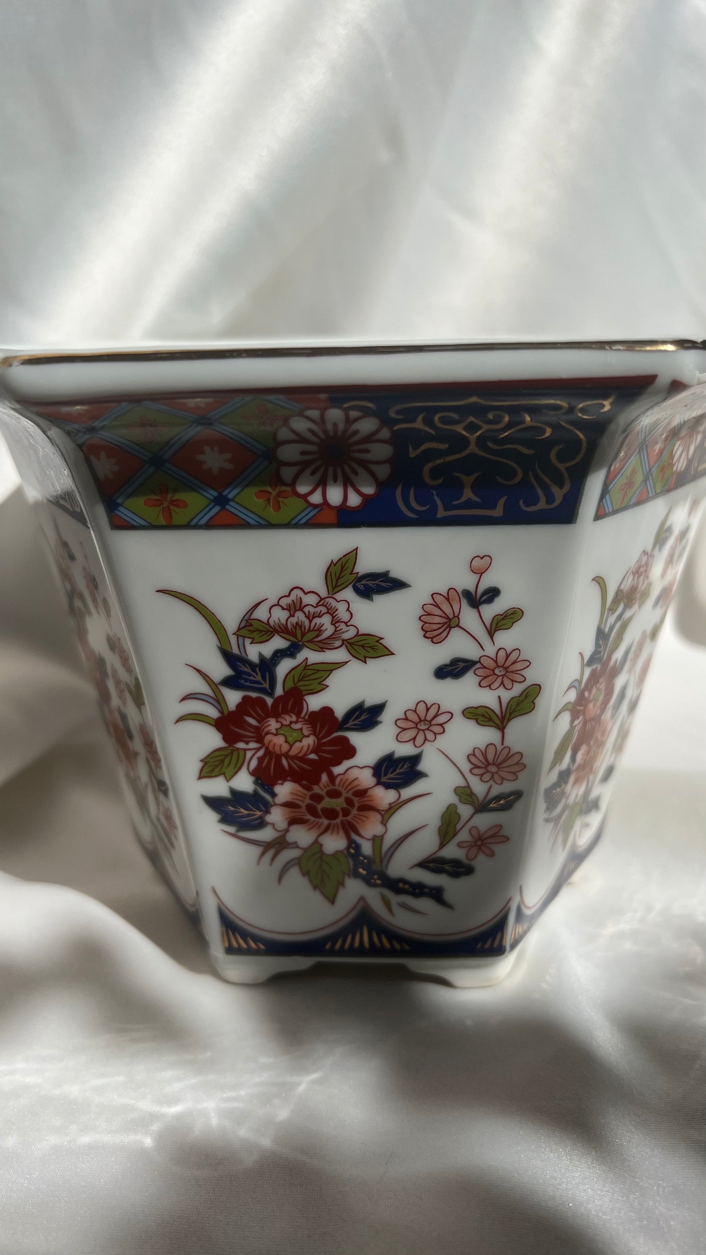 flower box | אדנית פרחים