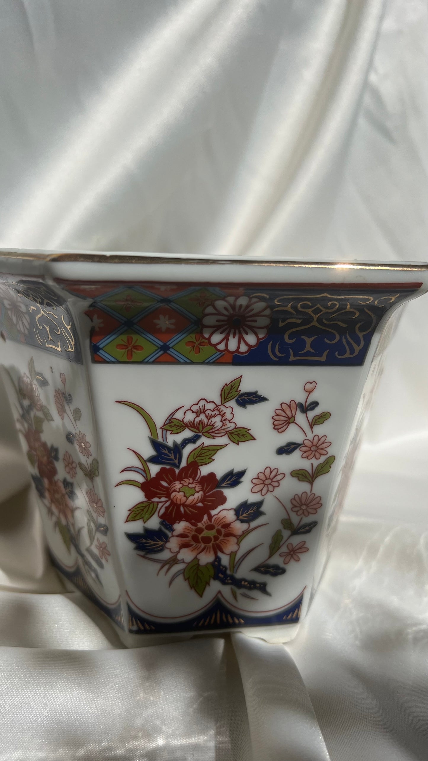 flower box | אדנית פרחים