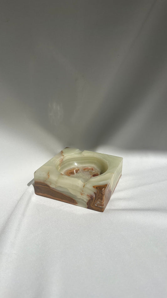 German onyx ashtray | מאפרת אוניקס גרמנית