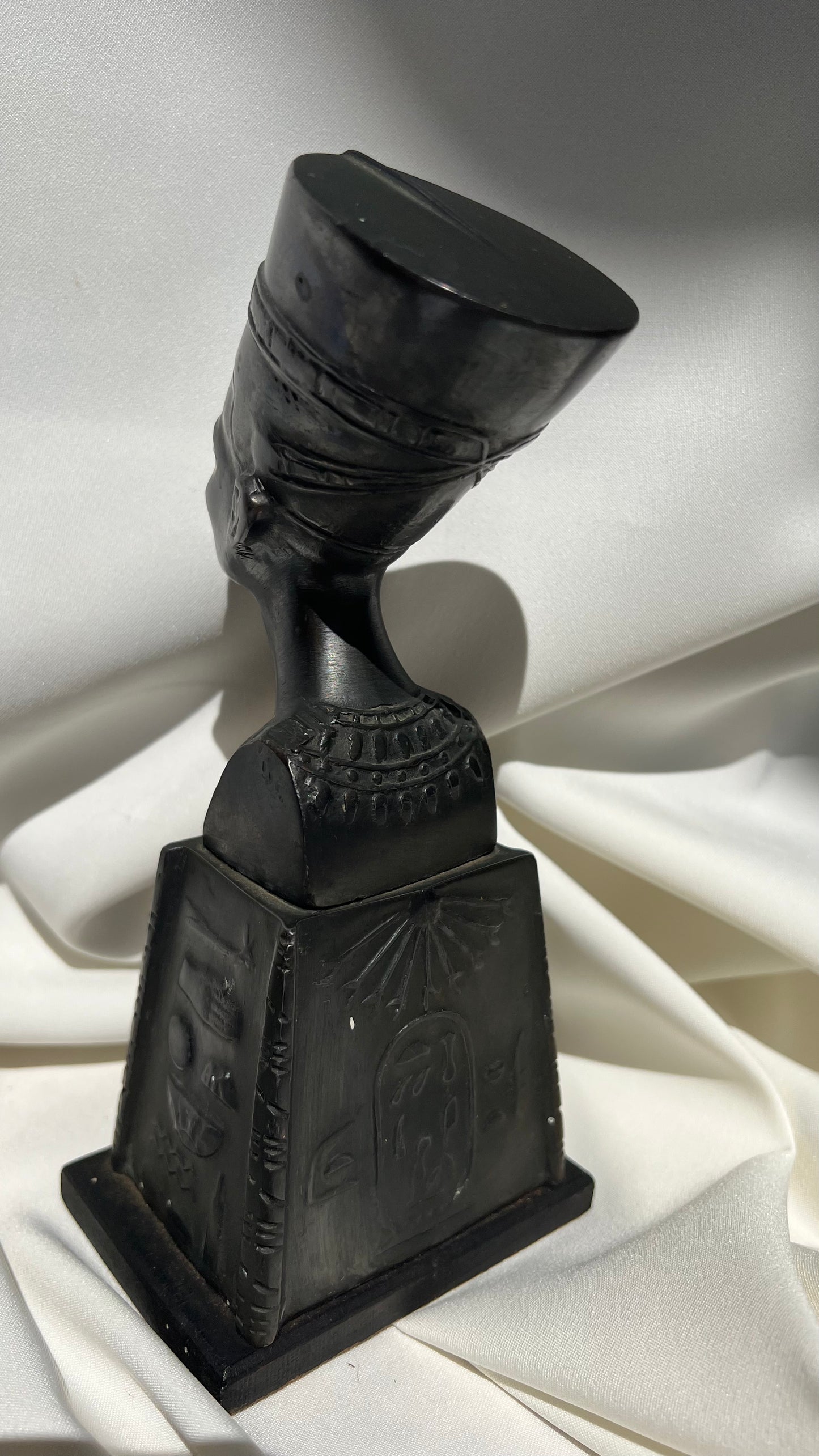 Egyptian Queen Nefertiti | המלכה המצרית נפרטיטי