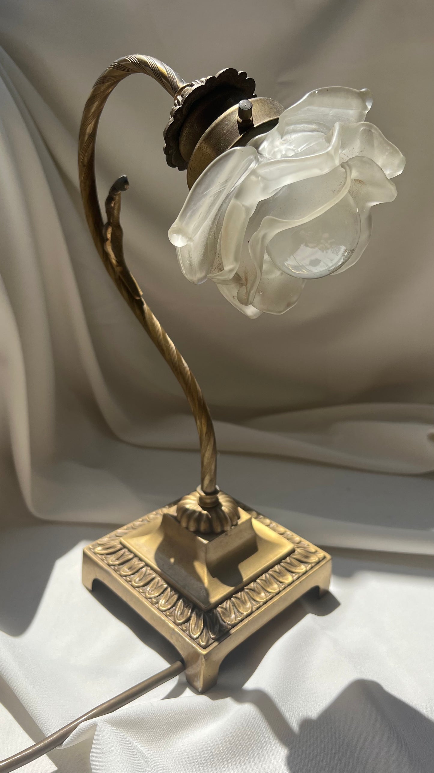 flower lamp | מנורת פרח