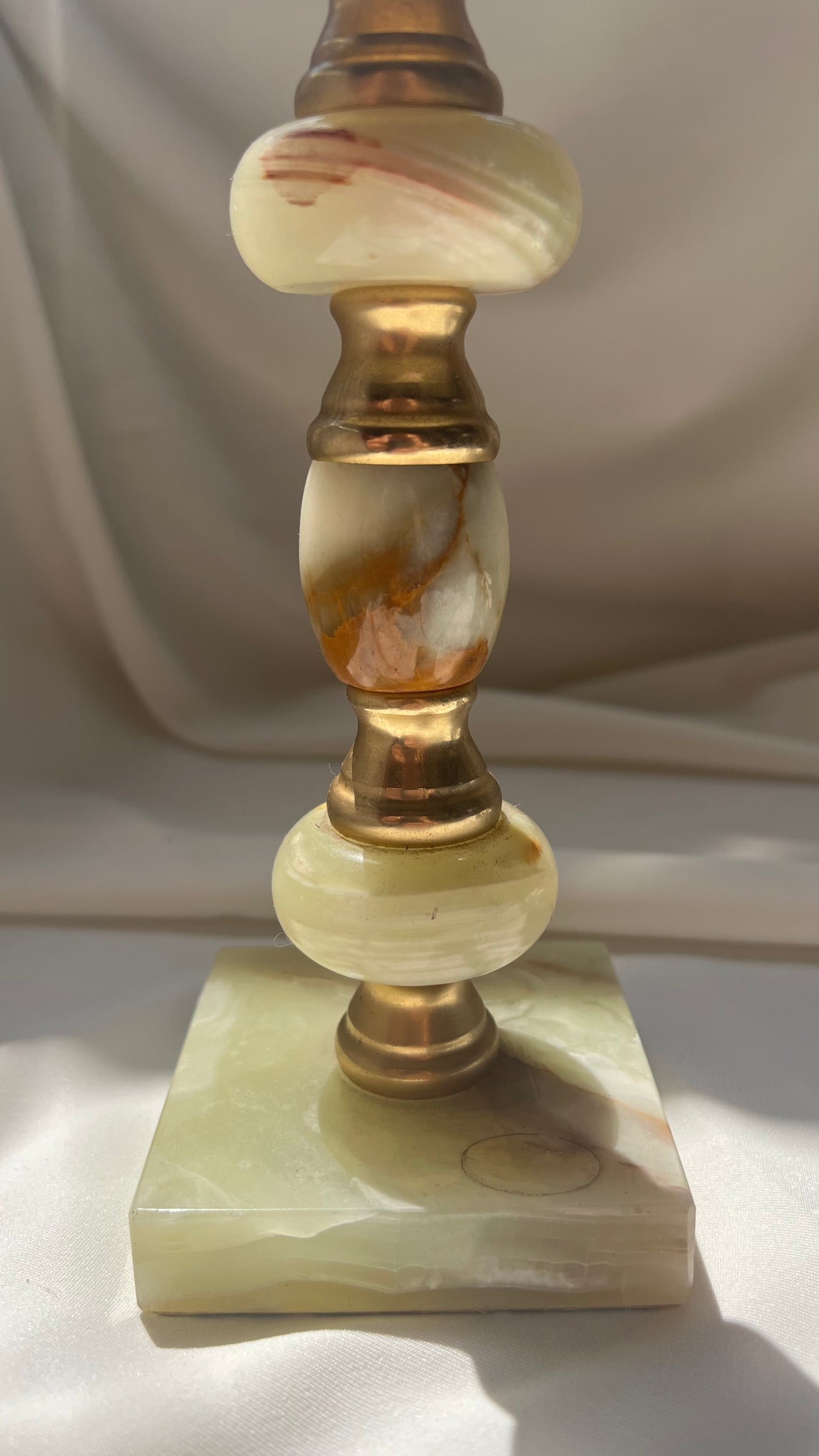 Pakistani onyx candlestick | פמוט אוניקס פקיסטני