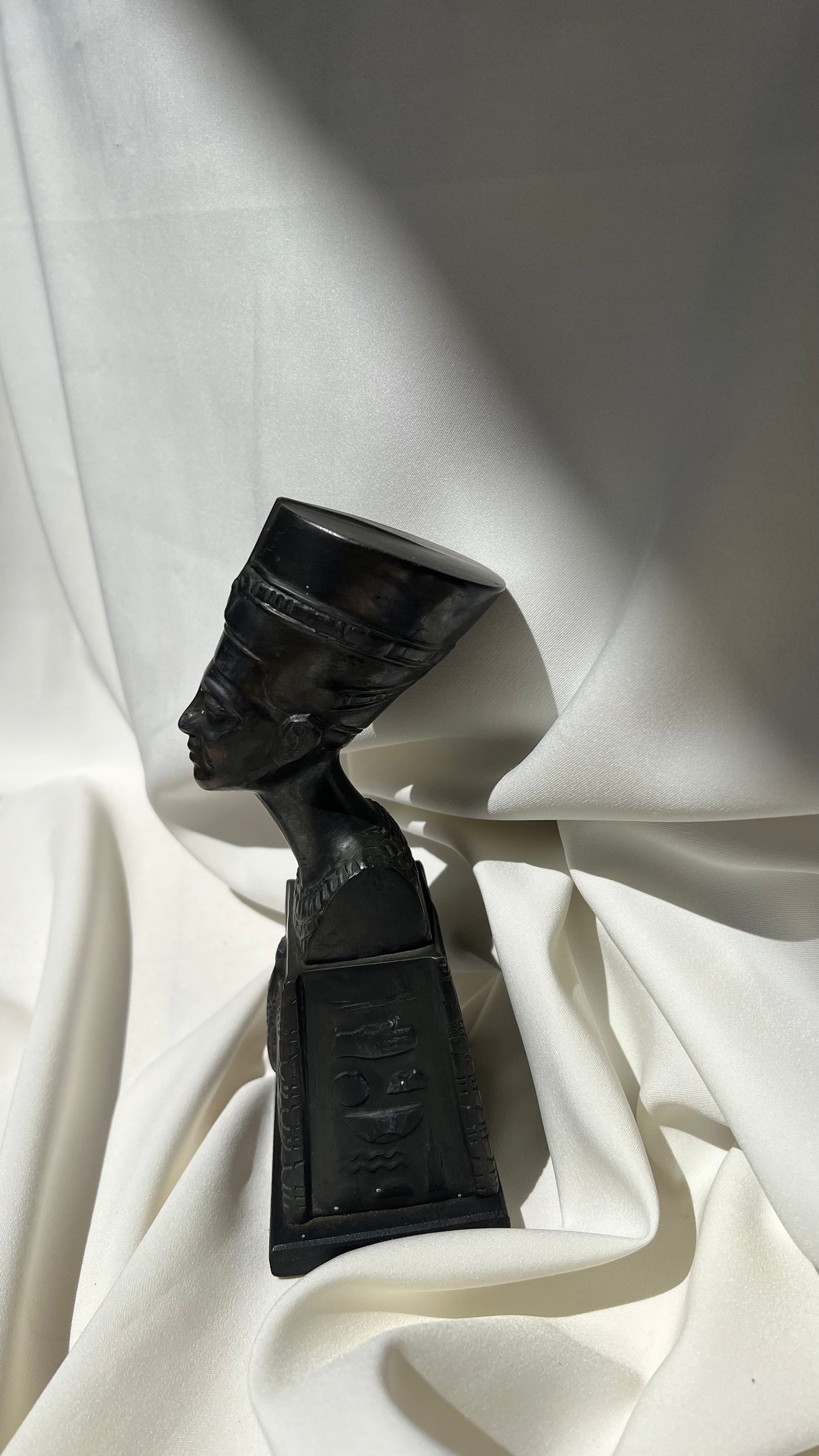 Egyptian Queen Nefertiti | המלכה המצרית נפרטיטי