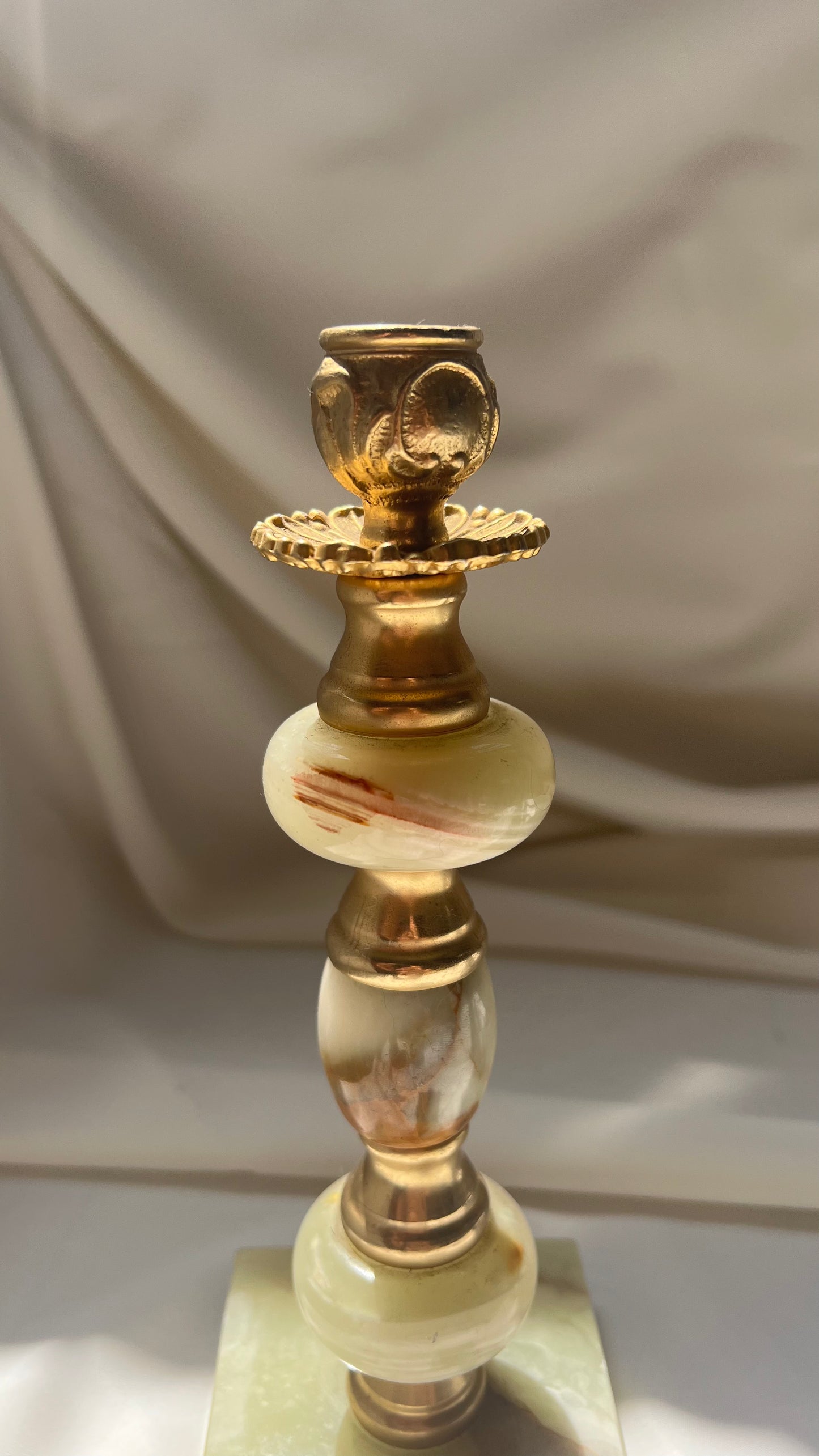 Pakistani onyx candlestick | פמוט אוניקס פקיסטני