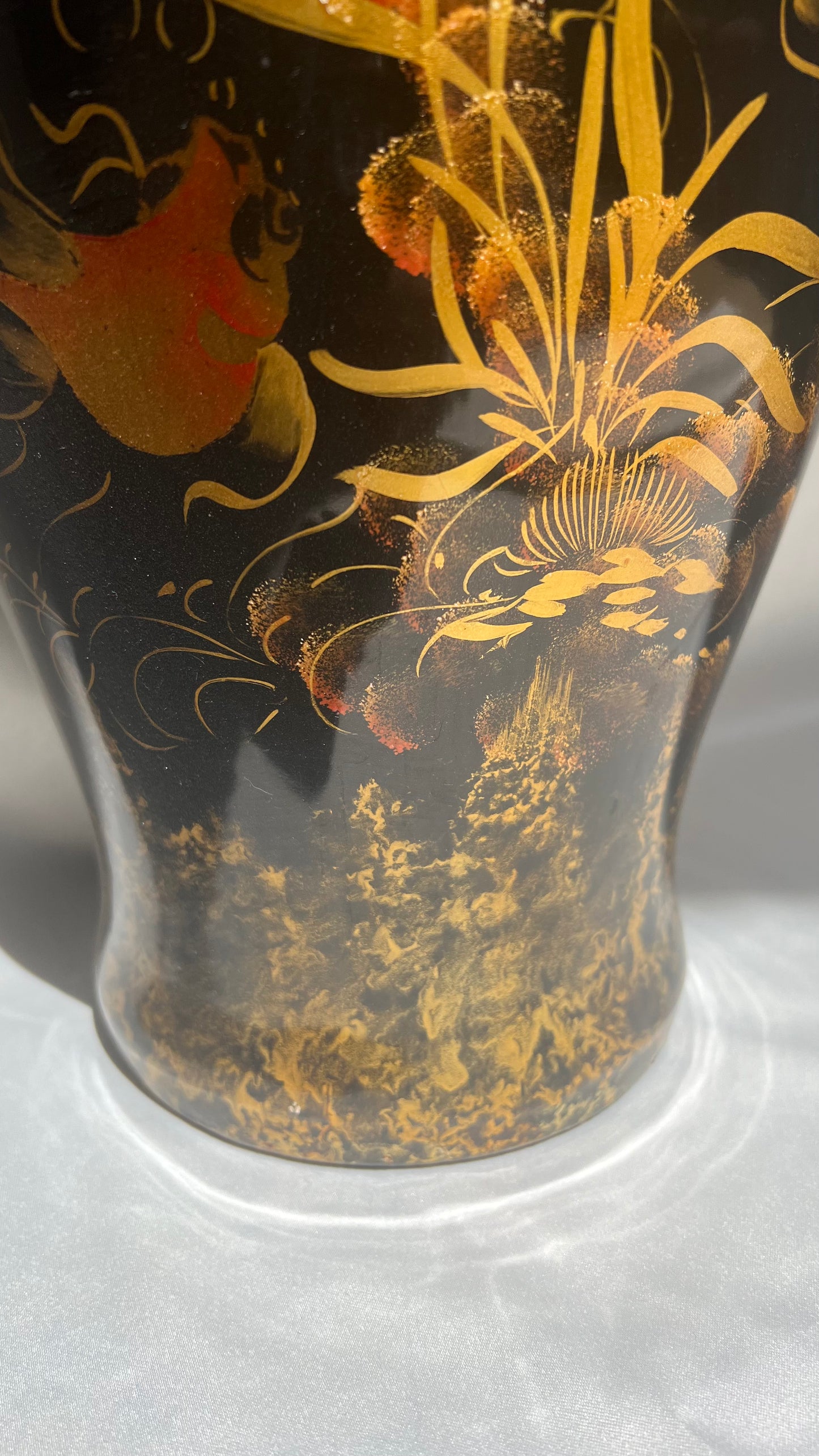 Vietnamese vase | אגרטל וייטנאמי