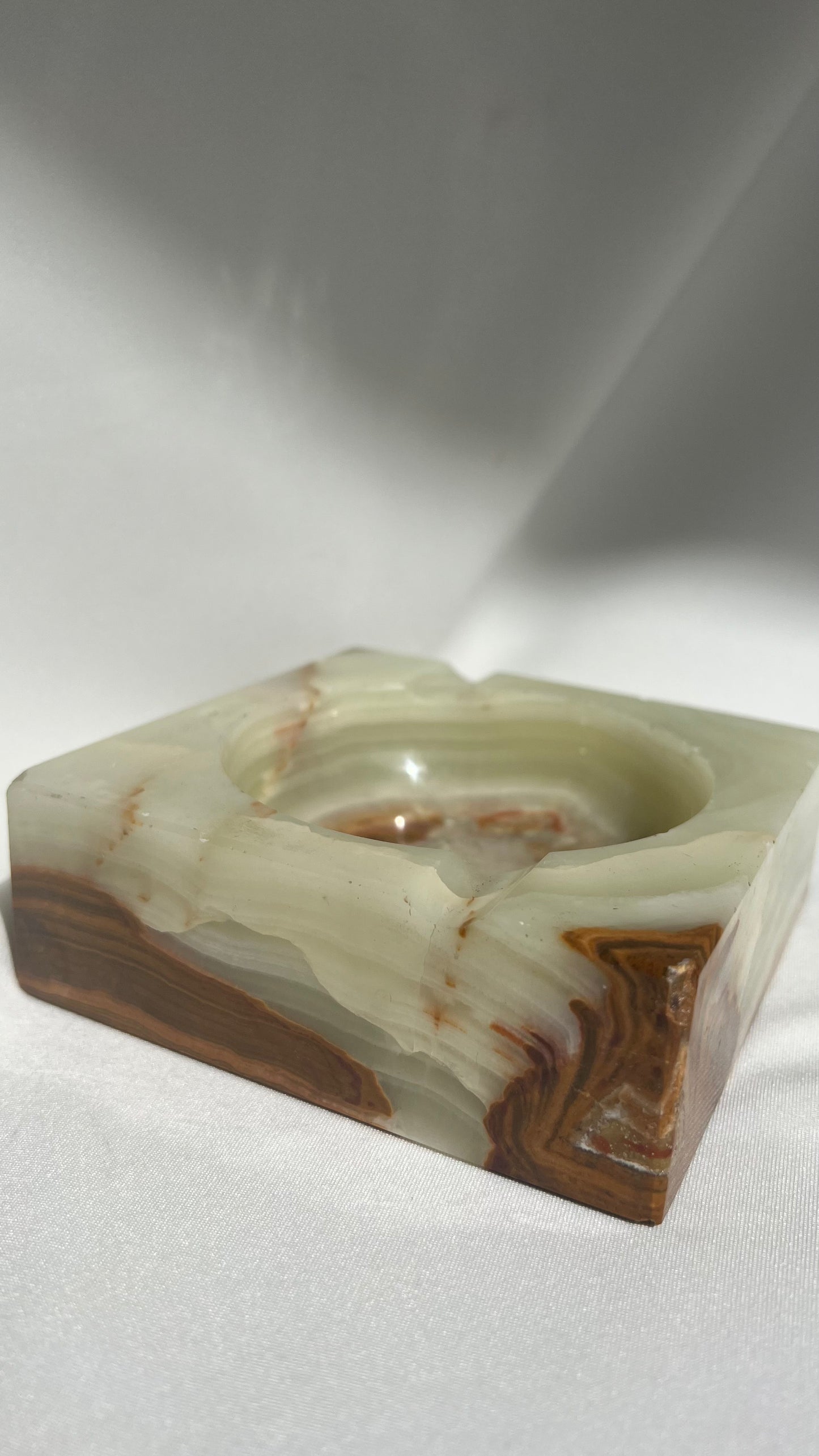 German onyx ashtray | מאפרת אוניקס גרמנית