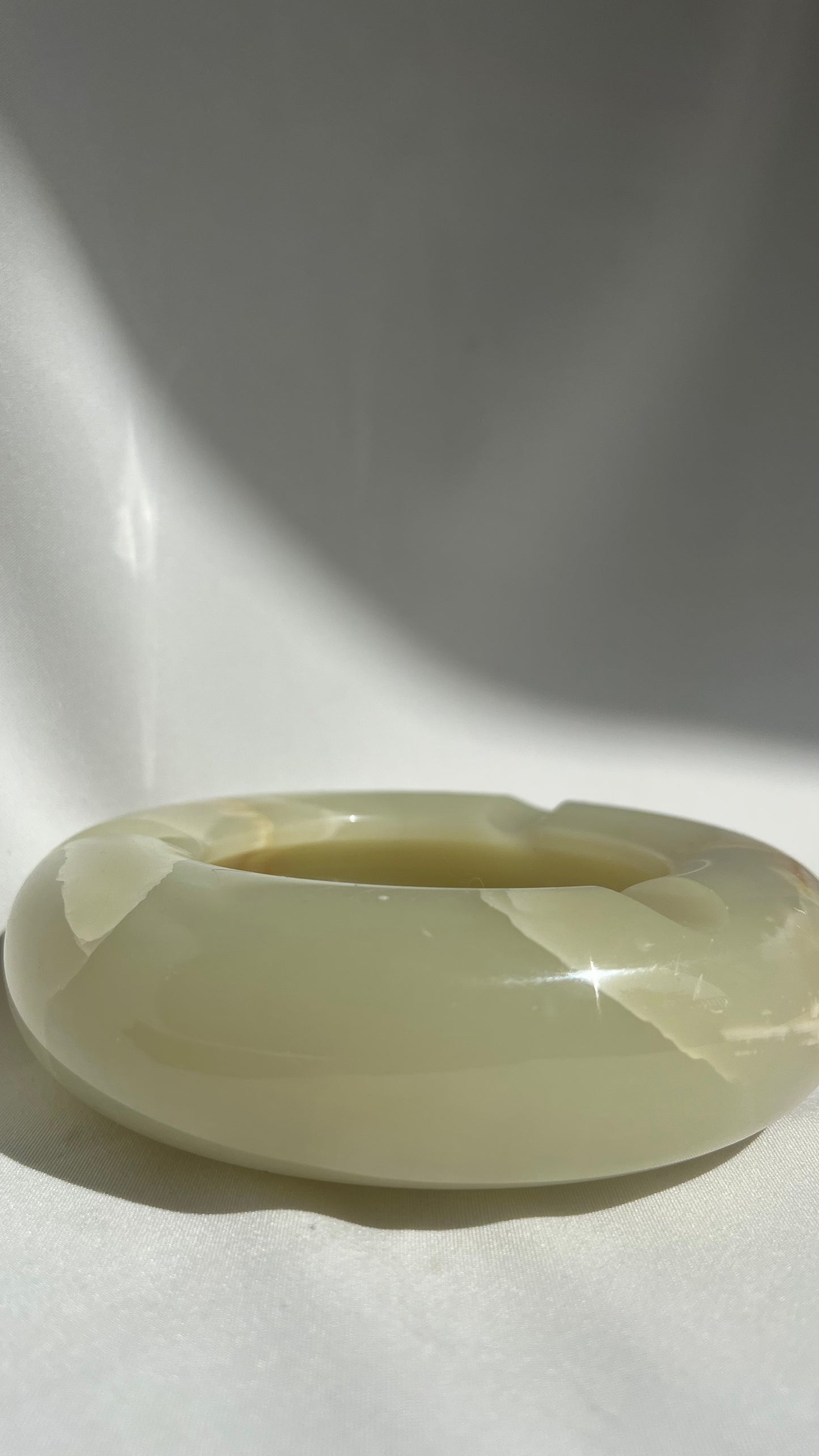 Large onyx ashtray | מאפרת אוניקס גדולה