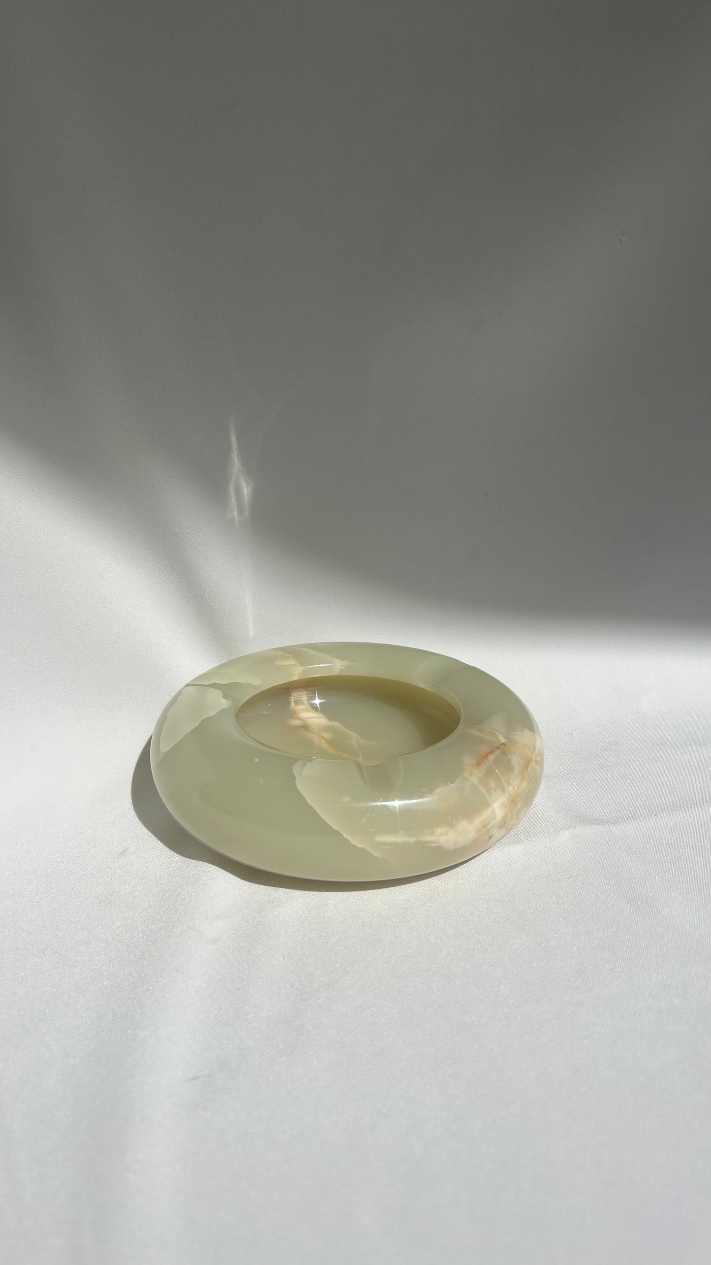 Large onyx ashtray | מאפרת אוניקס גדולה