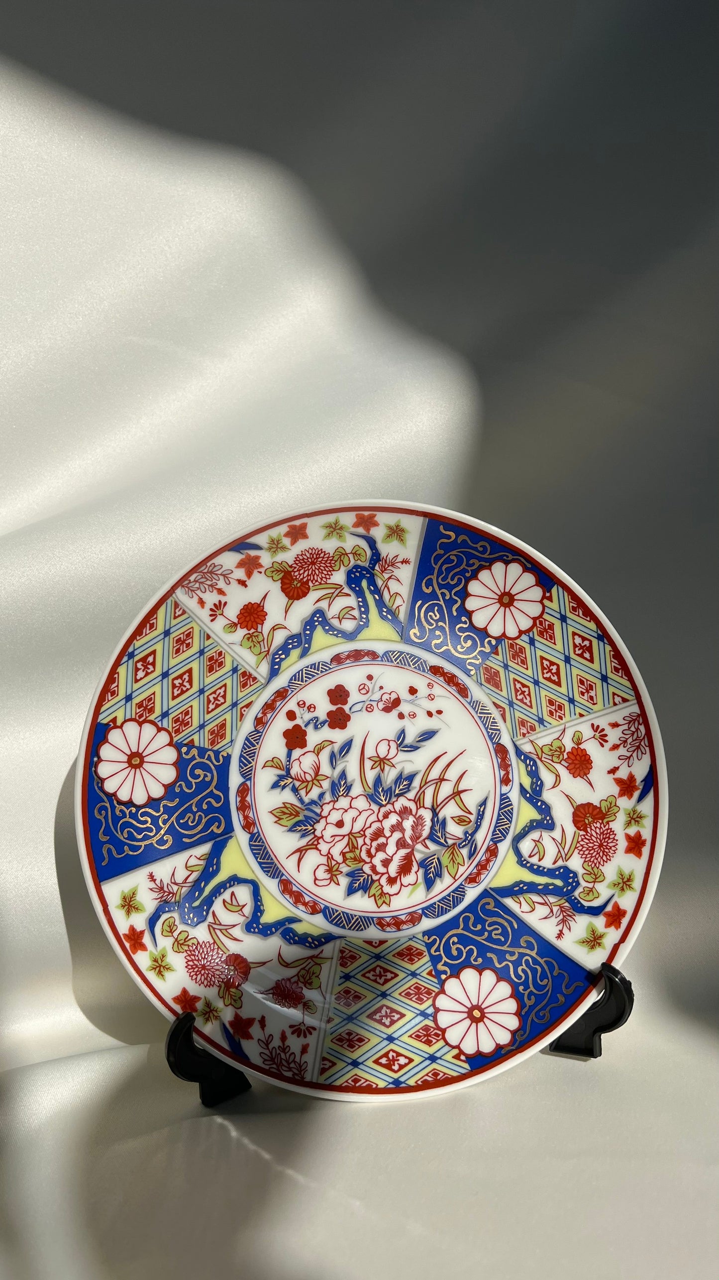 Decorative Plate with Stand | צלחת נוי עם מעמד