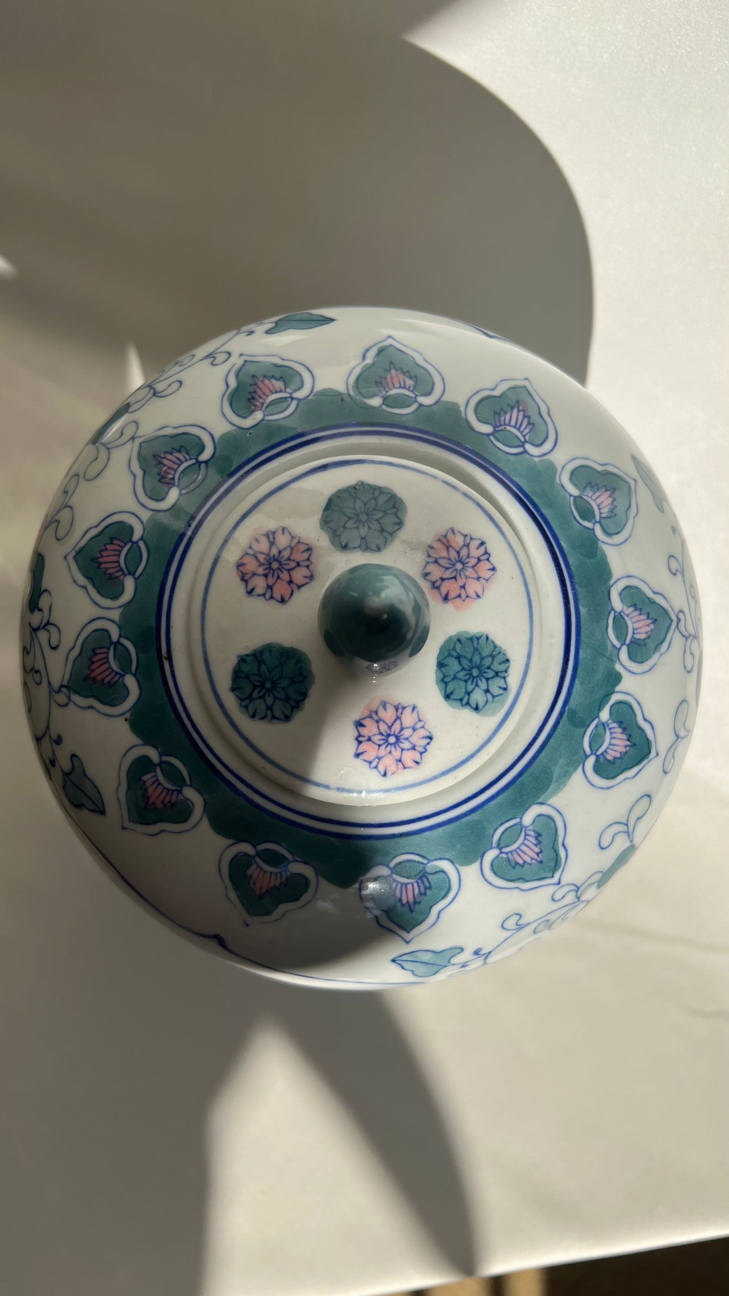 Chinese urn | כד סיני