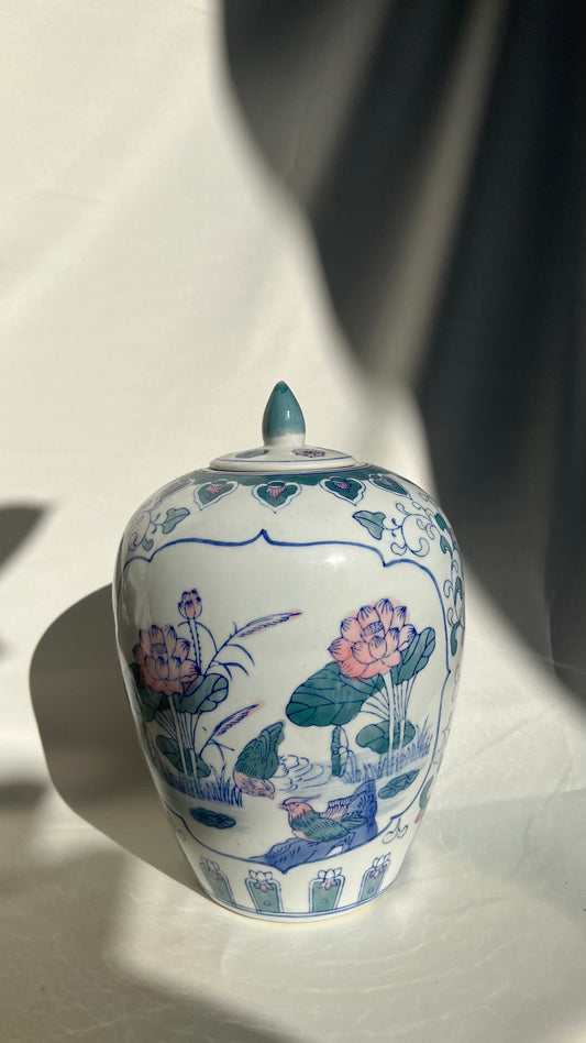 Chinese urn | כד סיני