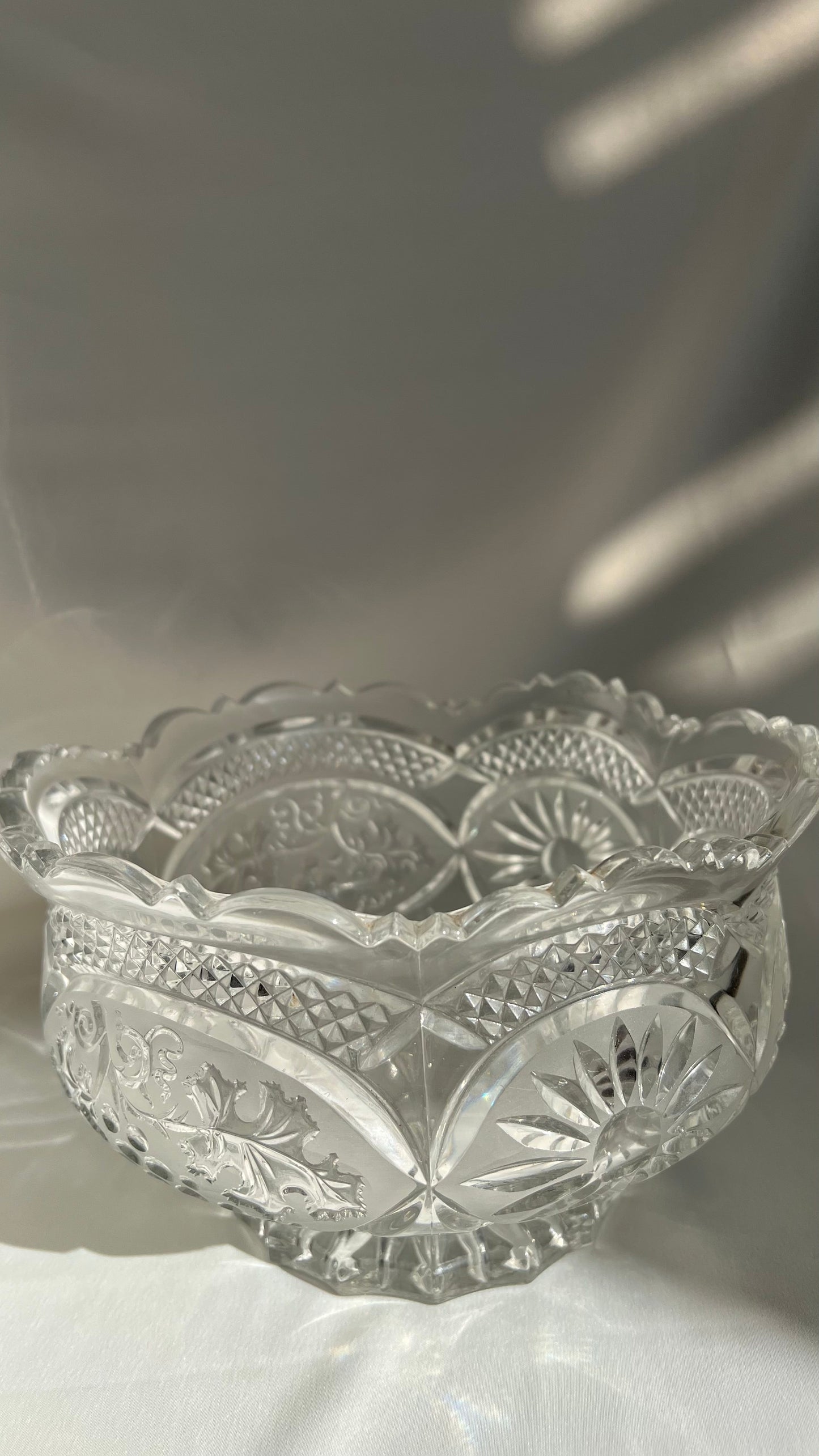 Crystal bowl | קערת קריסטל