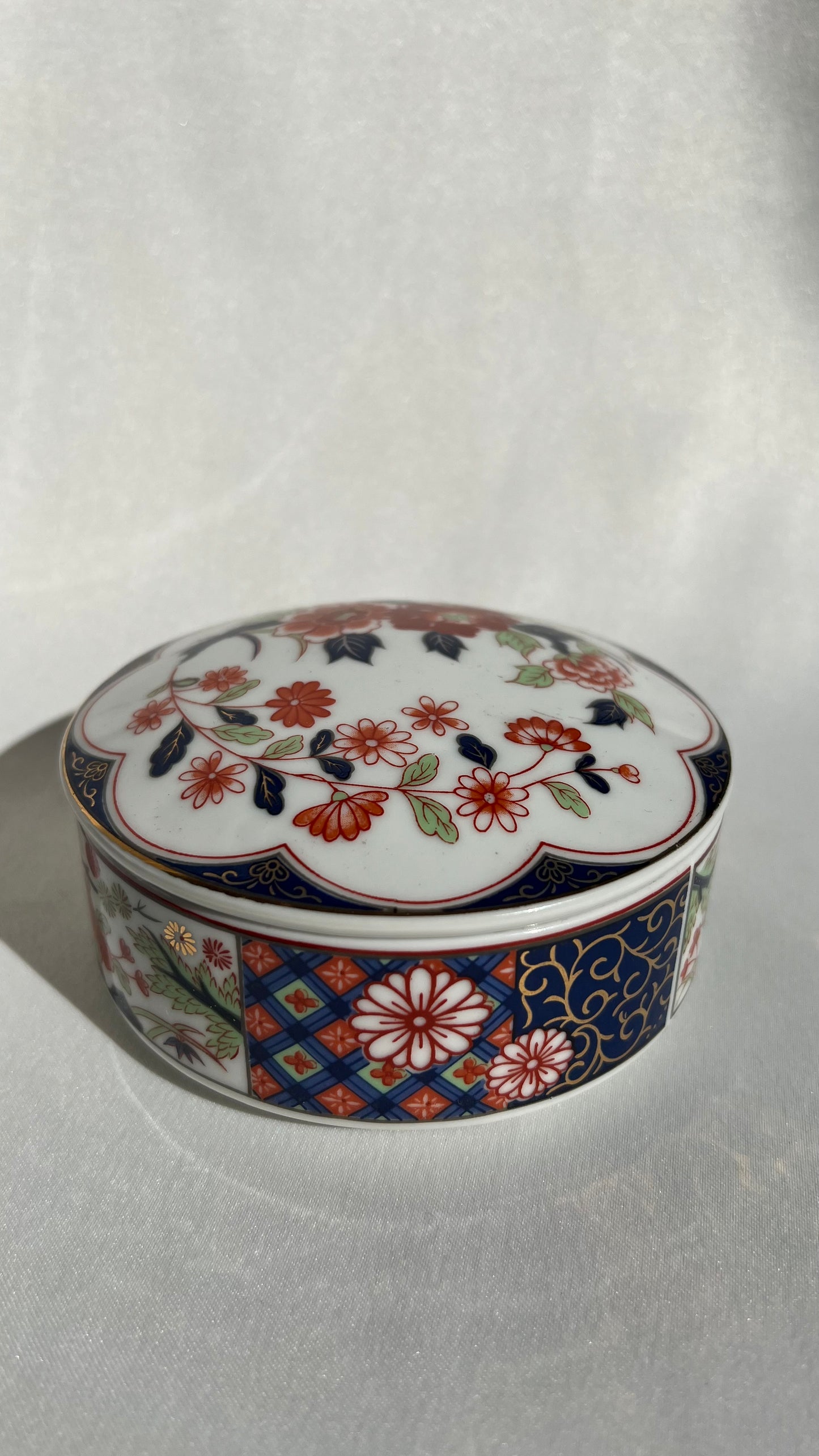Imari jewelry Box | קופסת תכשיטים אימרי