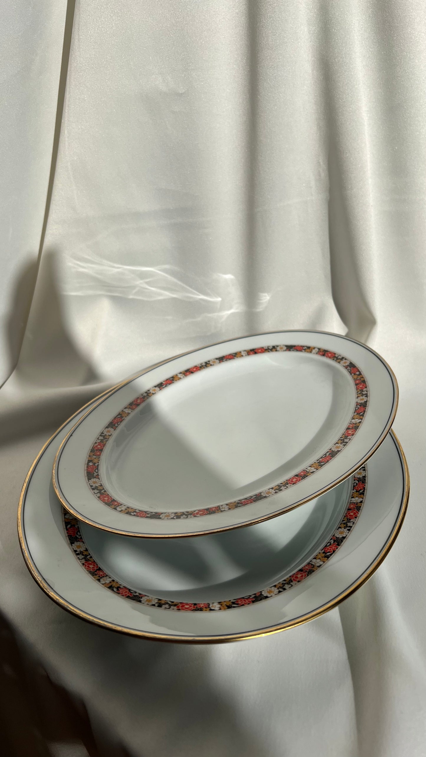 Japanese serving plates | צלחות הגשה יפניות