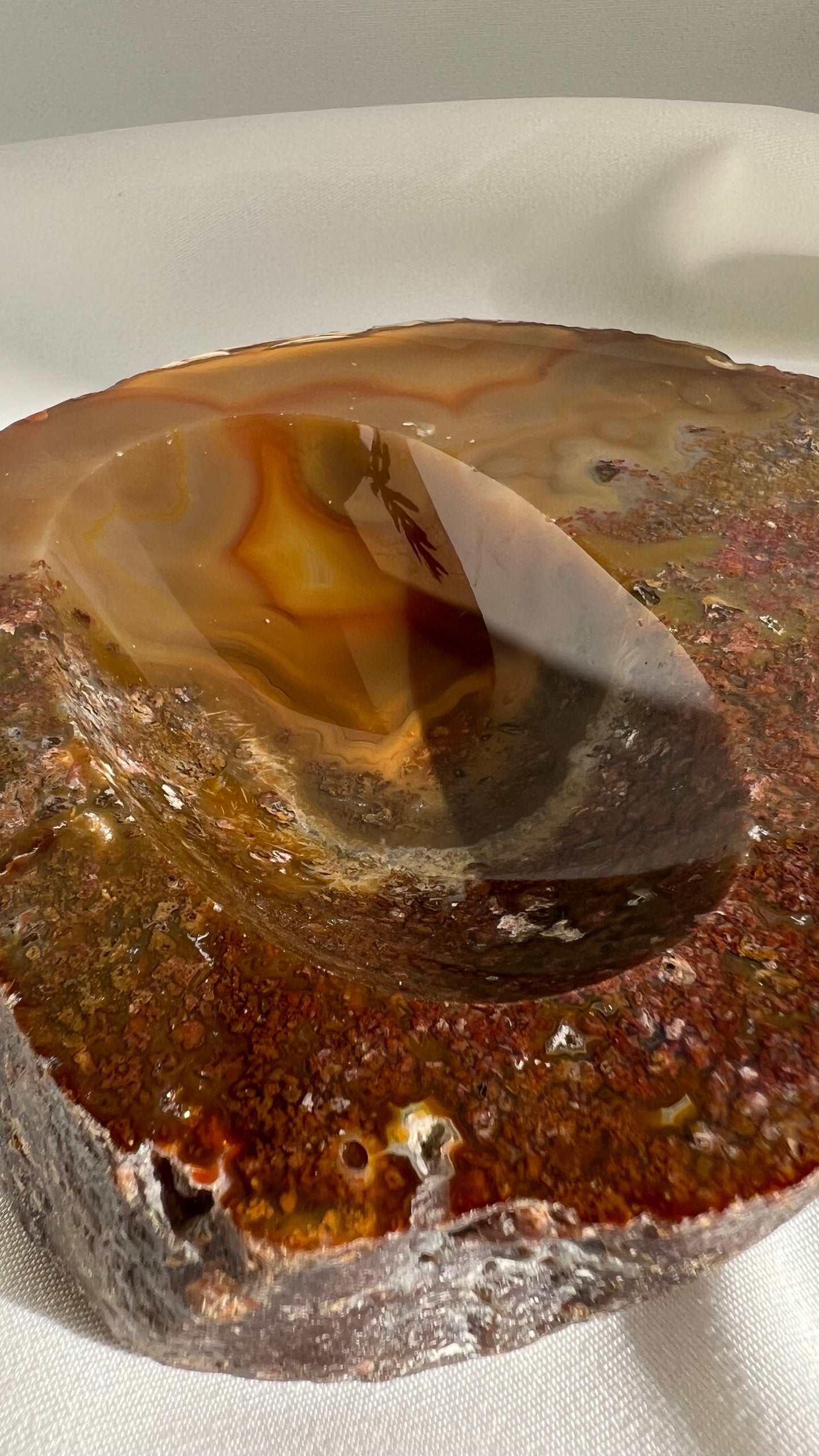 Agate crystal ashtray | מאפרת קריסטל אגת