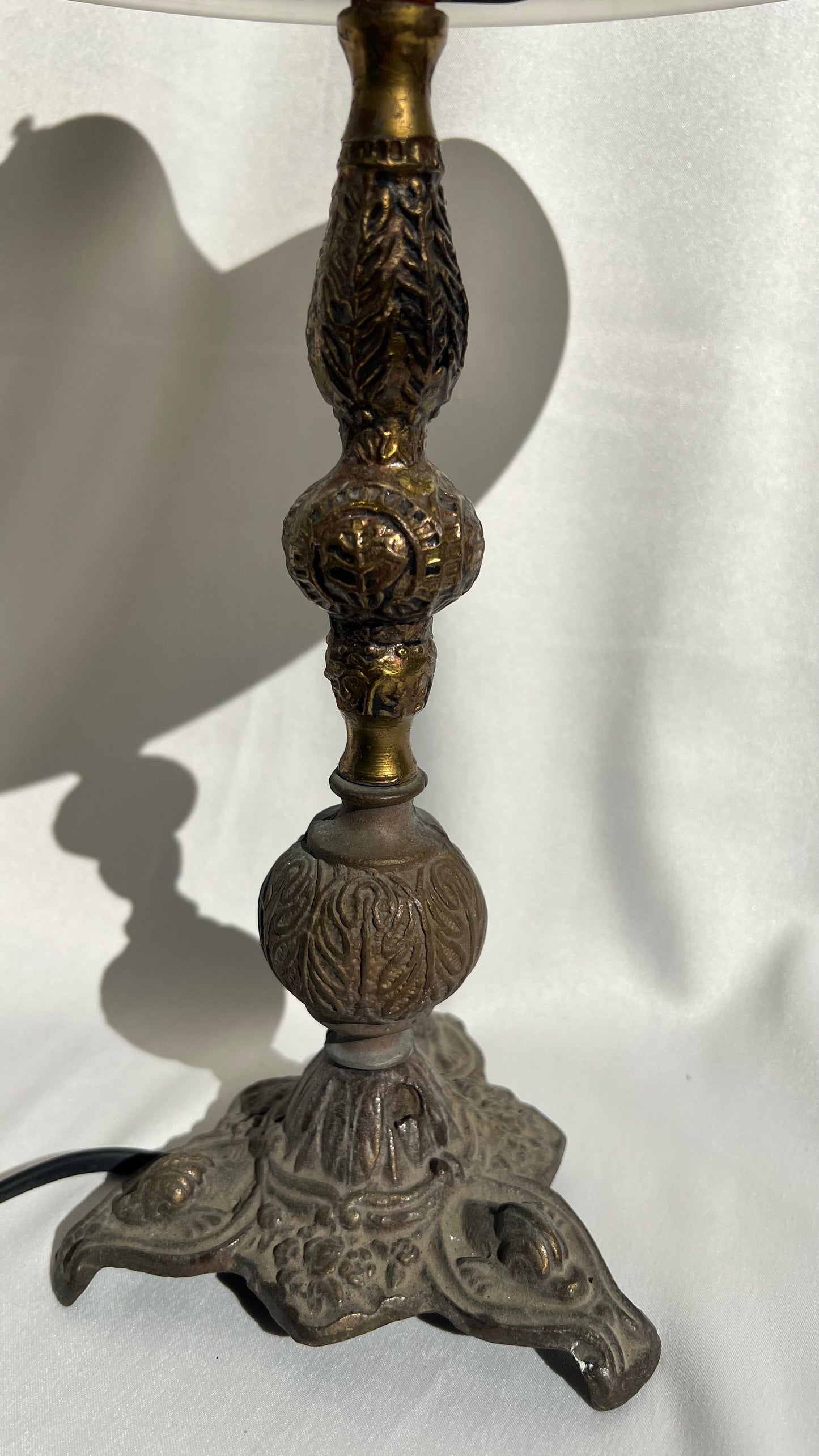 Heirloom lamp | מנורת ירושה