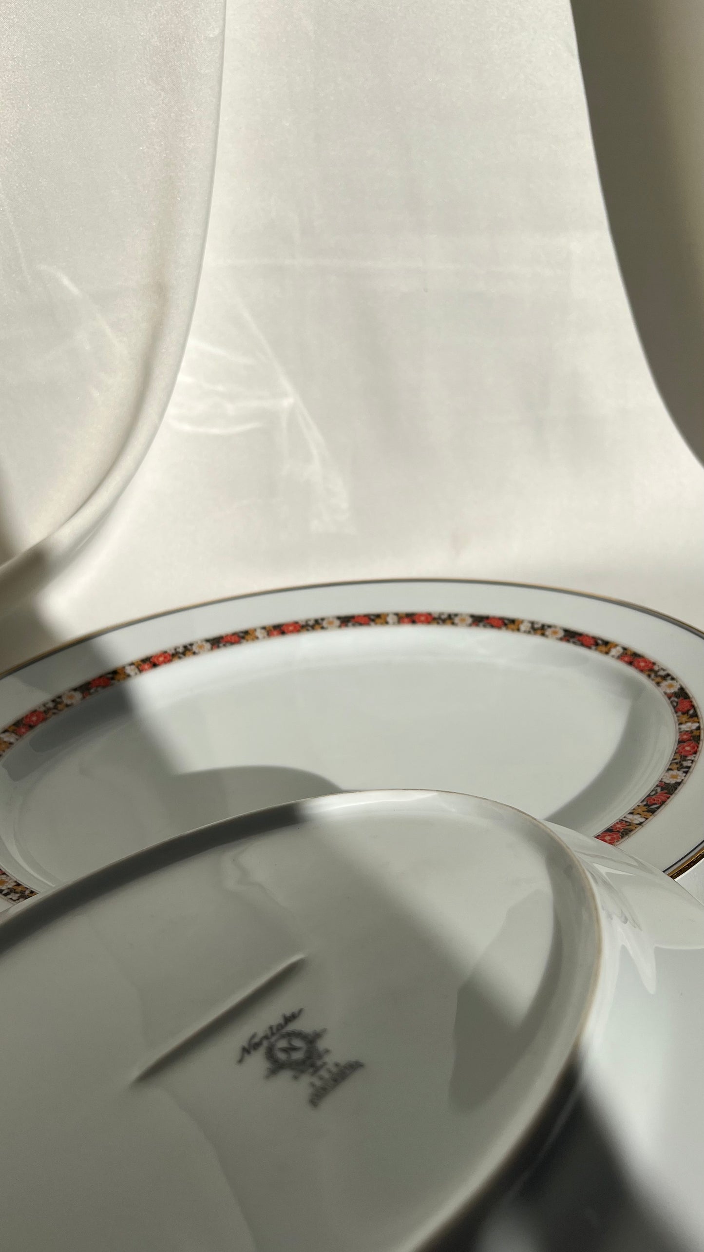 Japanese serving plates | צלחות הגשה יפניות