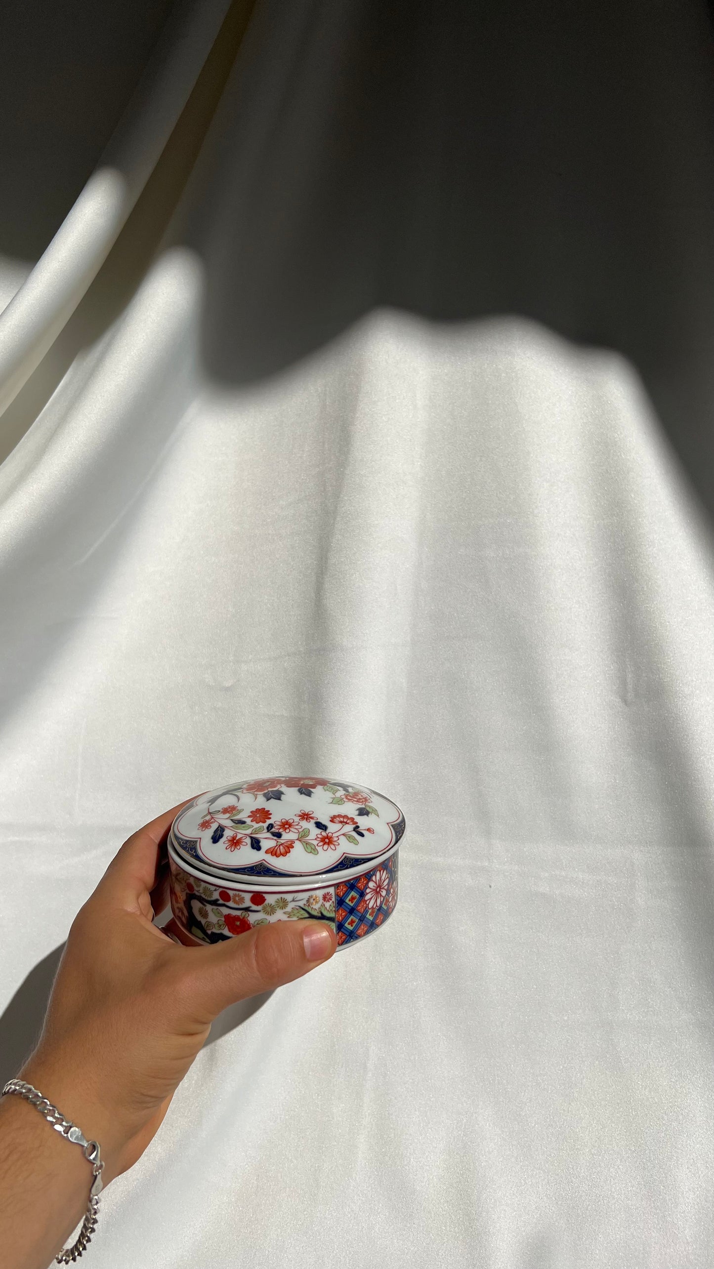 Imari jewelry Box | קופסת תכשיטים אימרי
