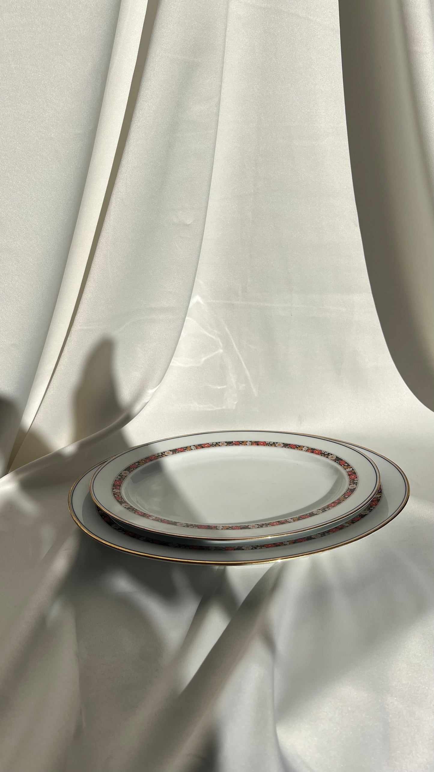 Japanese serving plates | צלחות הגשה יפניות