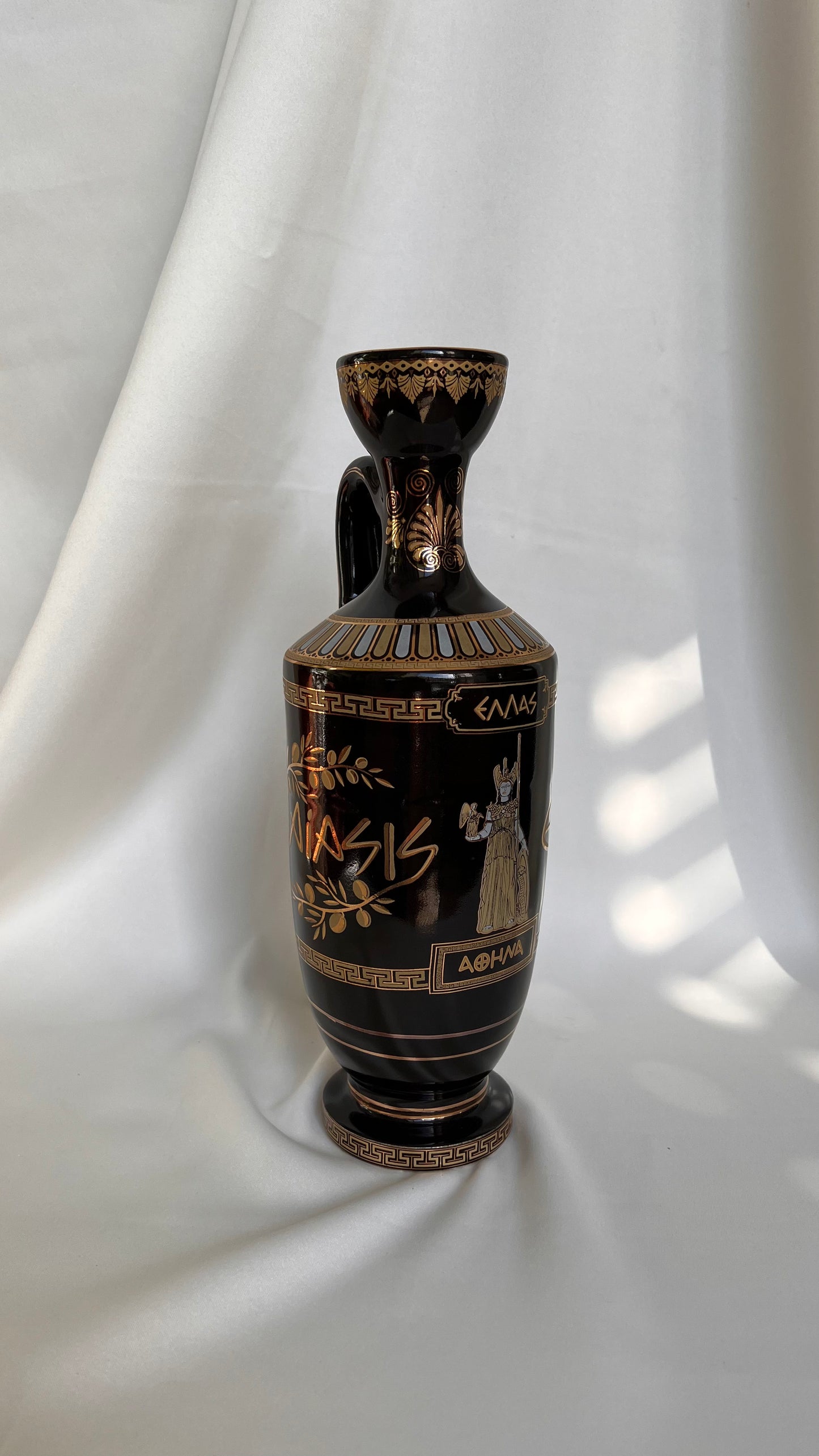 Greek drinking pitcher | כד שתייה יווני