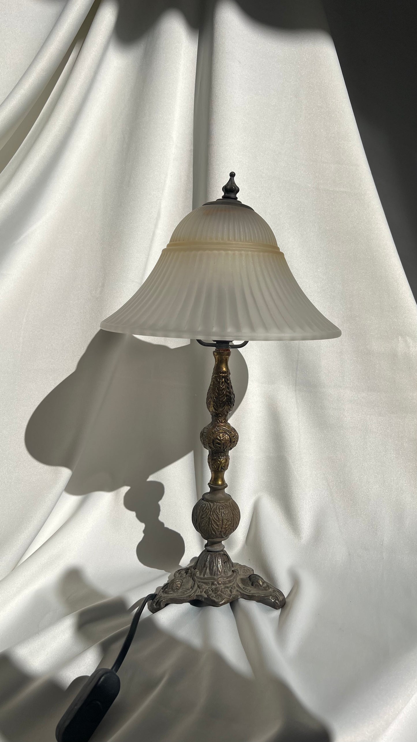Heirloom lamp | מנורת ירושה