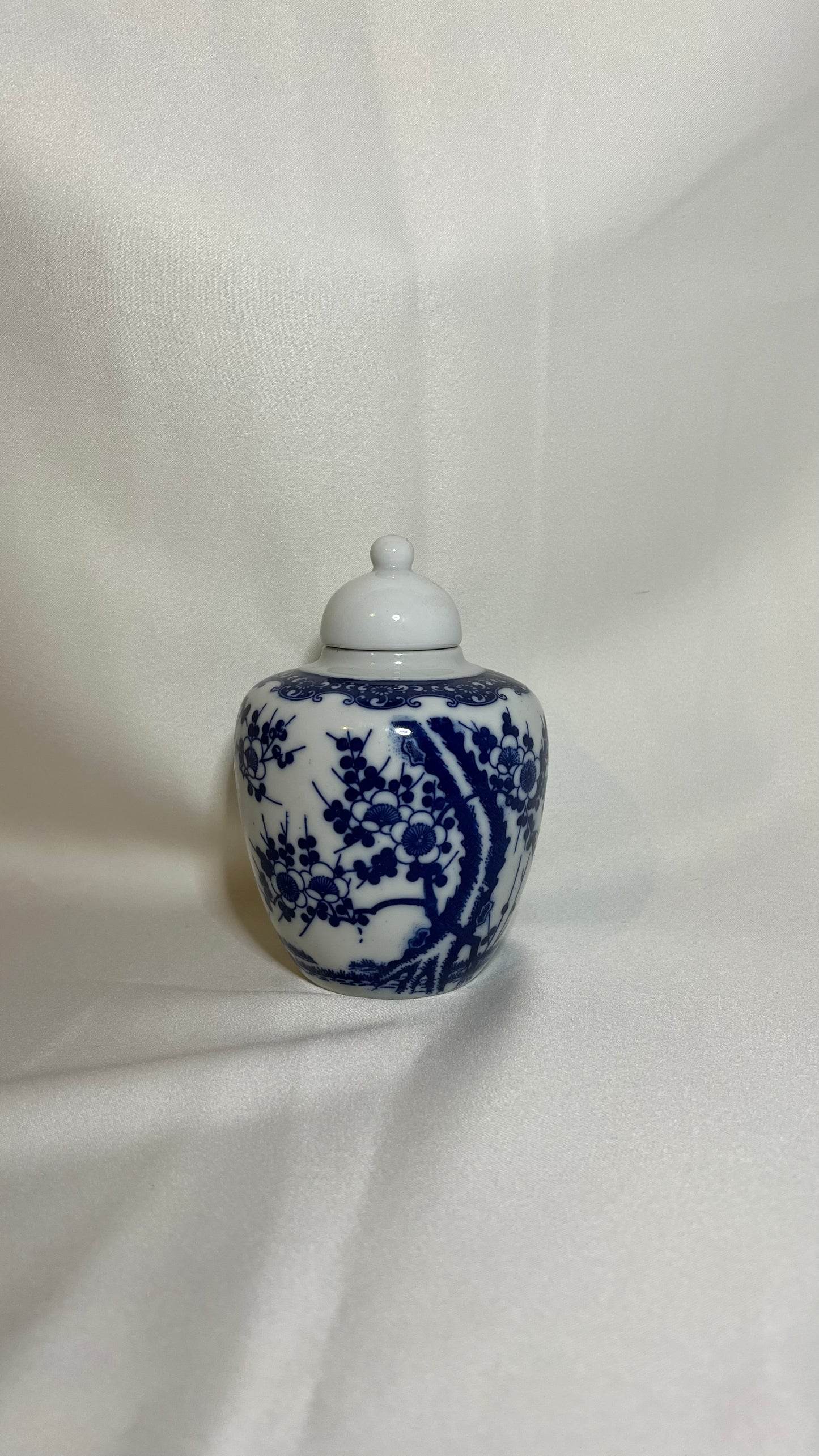 Sakura jar | צנצנת כד סאקורה