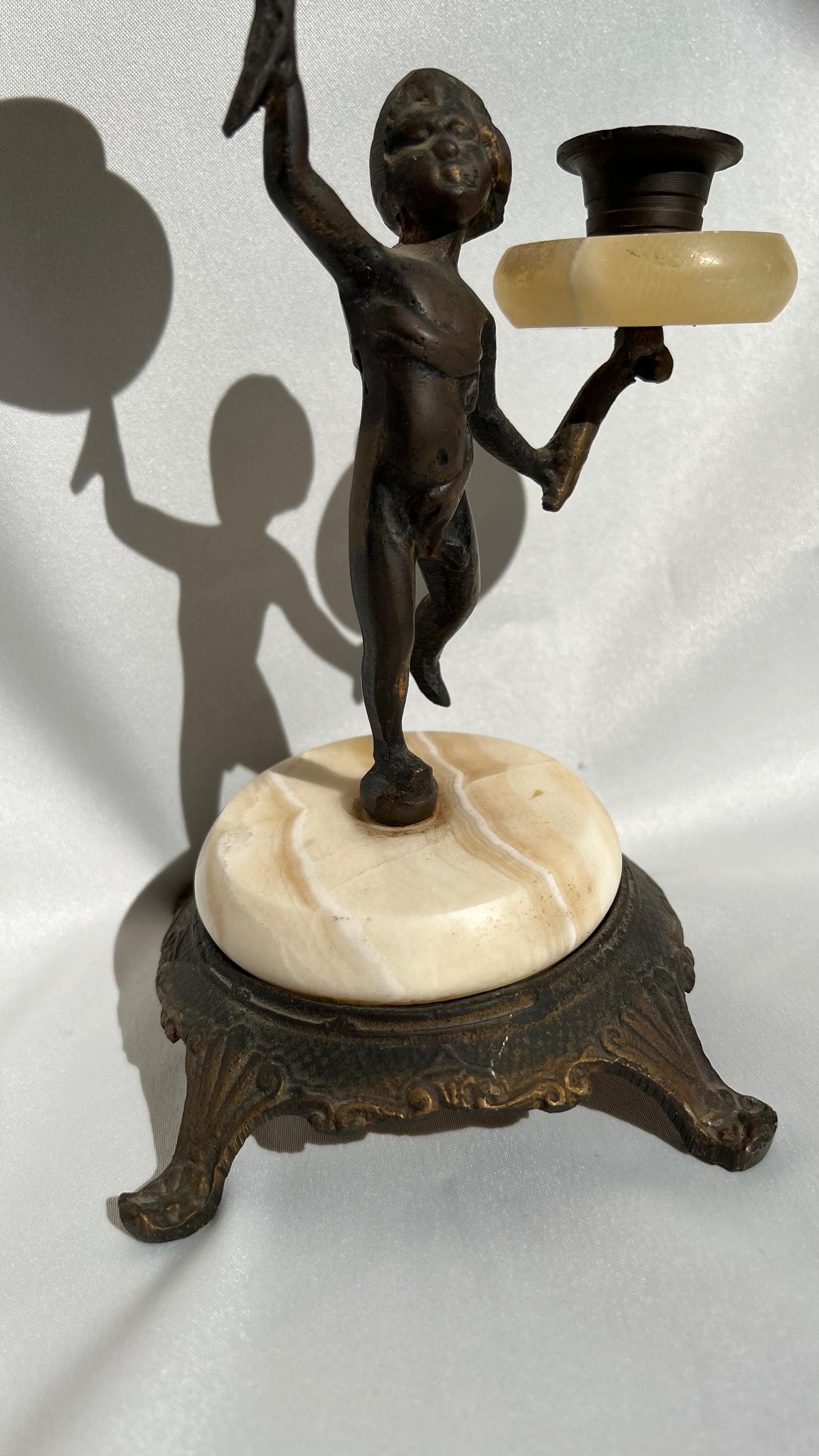 Metal and onyx candlestick | פמוט מתכת אוניקס