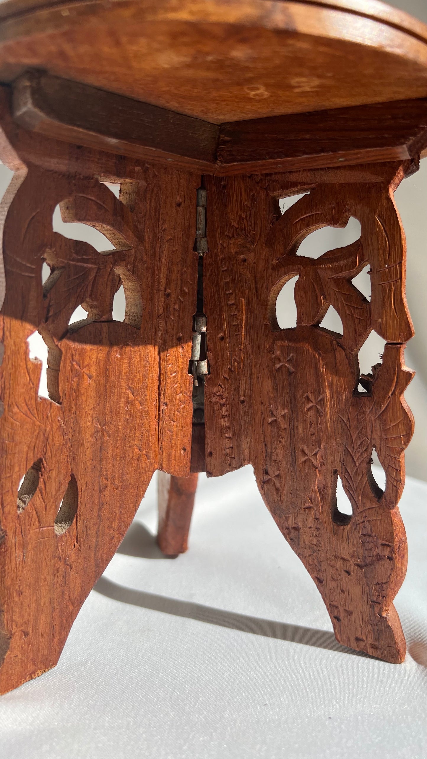 Small Wooden Stool | שרפרף עץ קטן