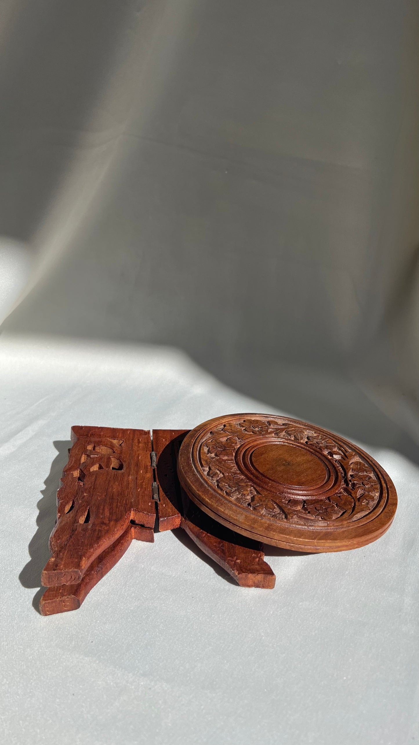 Small Wooden Stool | שרפרף עץ קטן