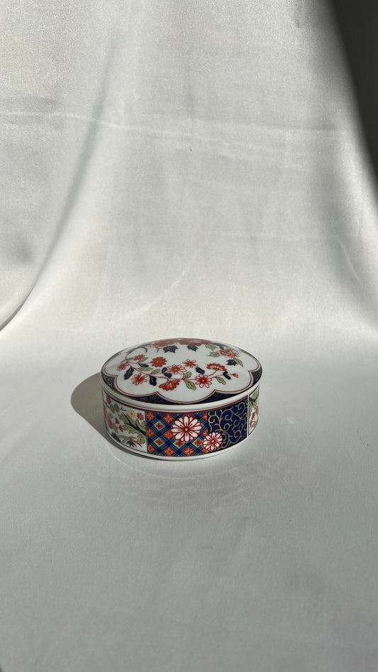 Imari jewelry Box | קופסת תכשיטים אימרי