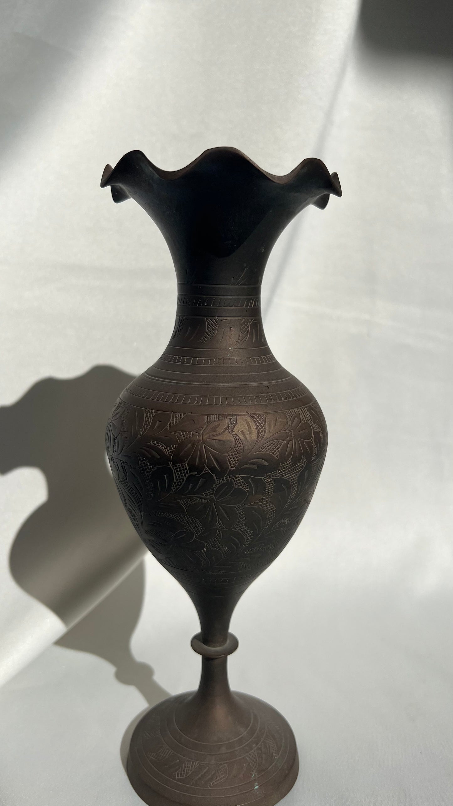 Copper vase | אגרטל נחושת