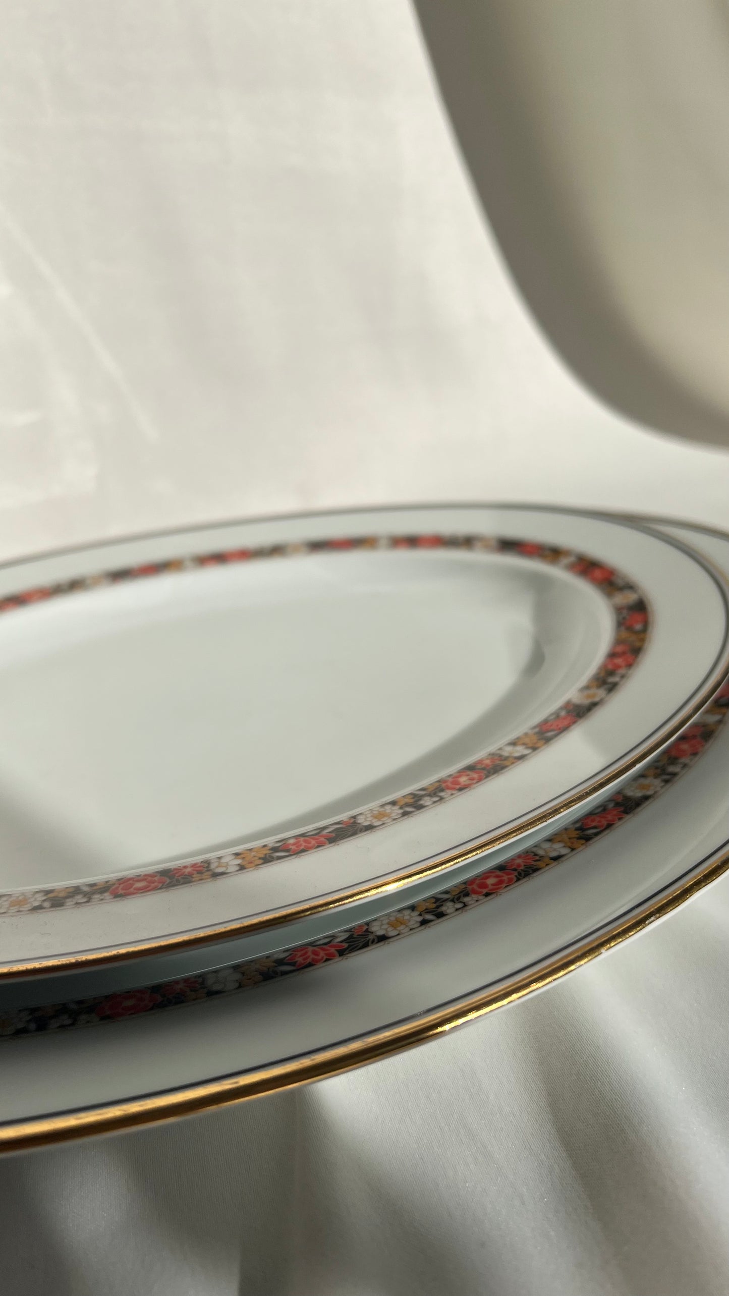 Japanese serving plates | צלחות הגשה יפניות