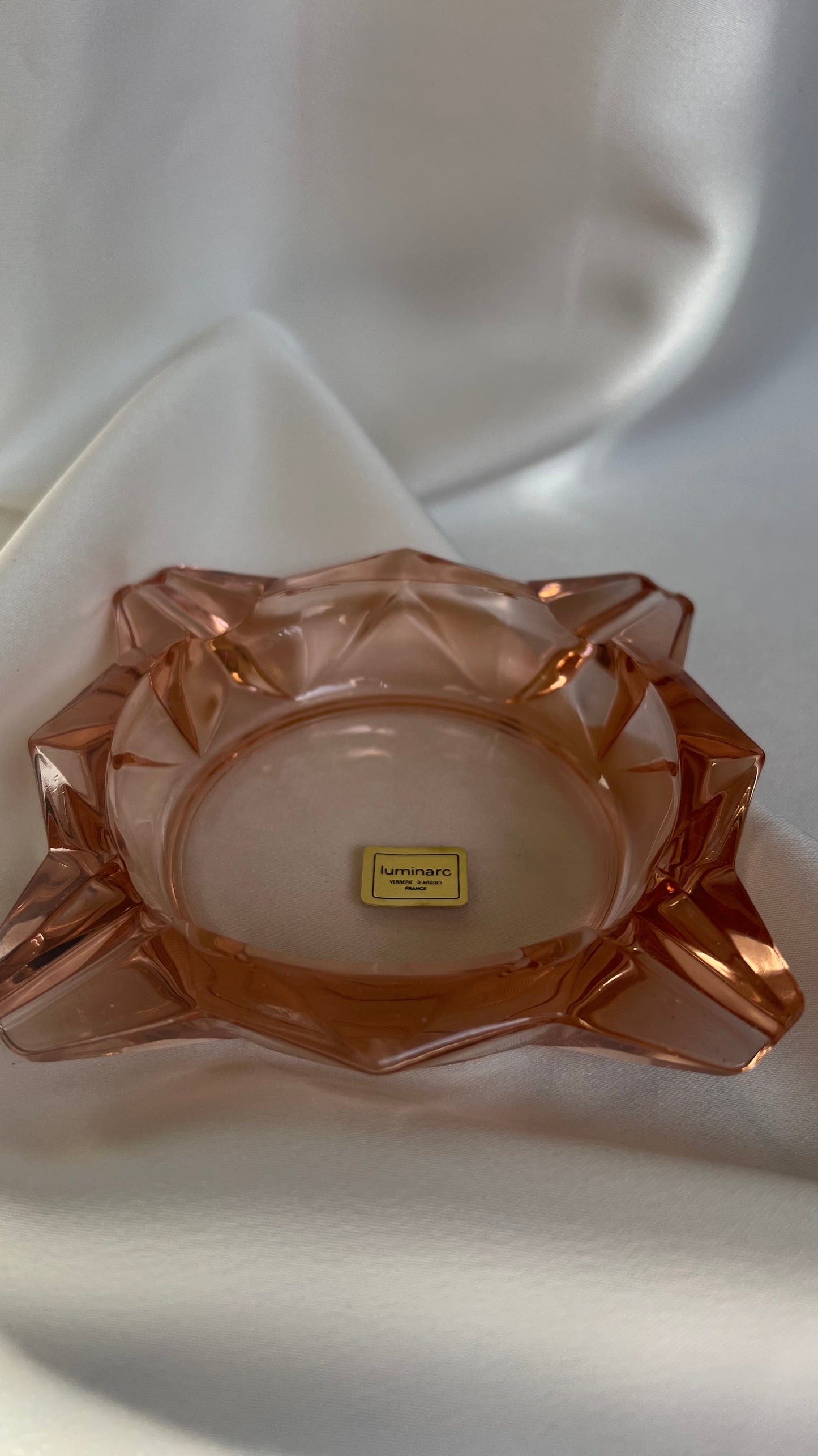 French pink ashtray | מאפרה צרפתית ורודה