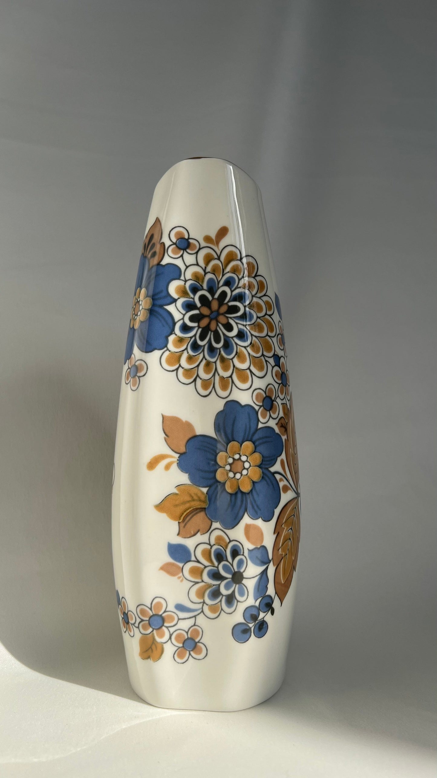 German Vase | אגרטל גרמני