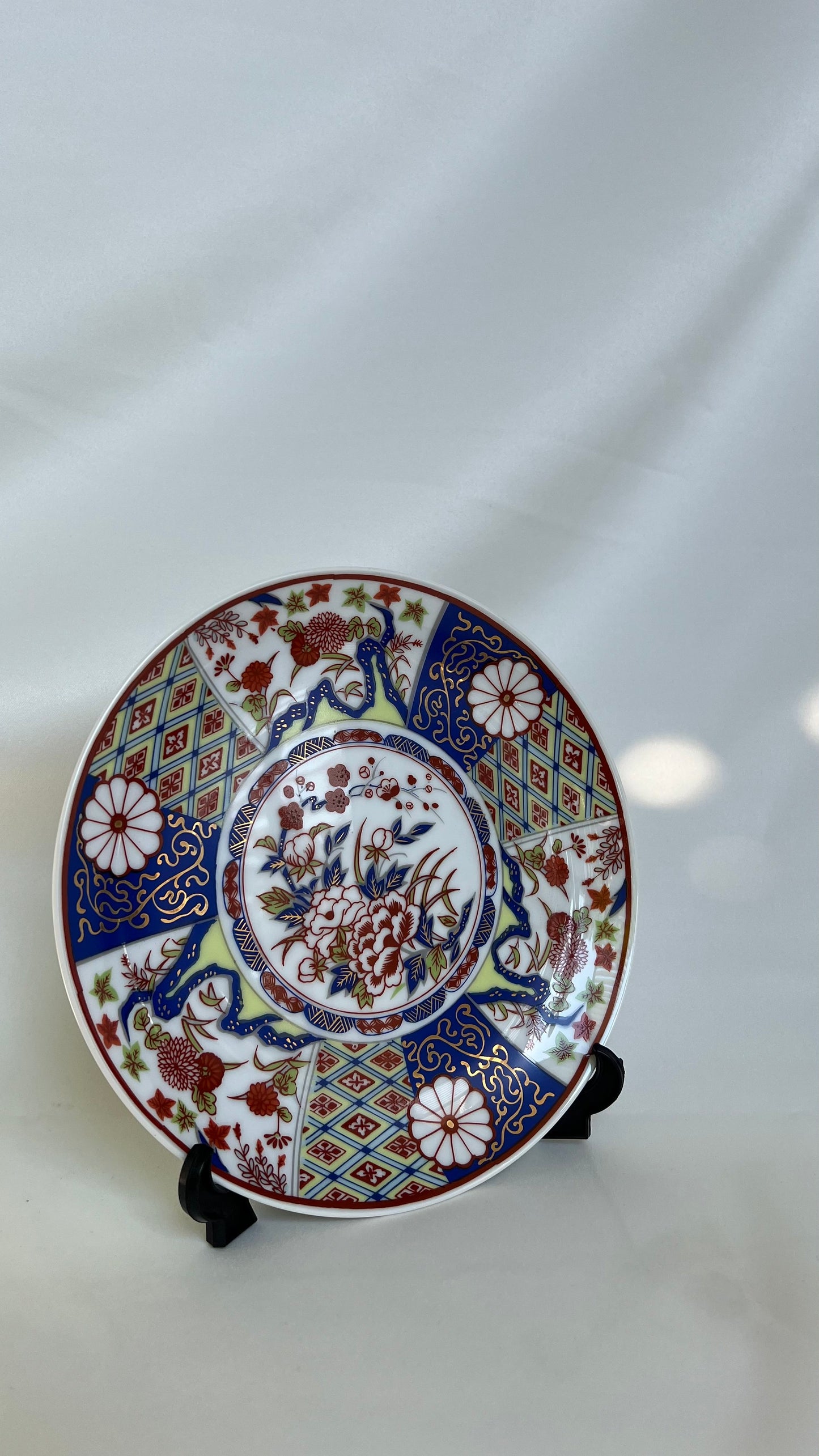 Decorative Plate with Stand | צלחת נוי עם מעמד