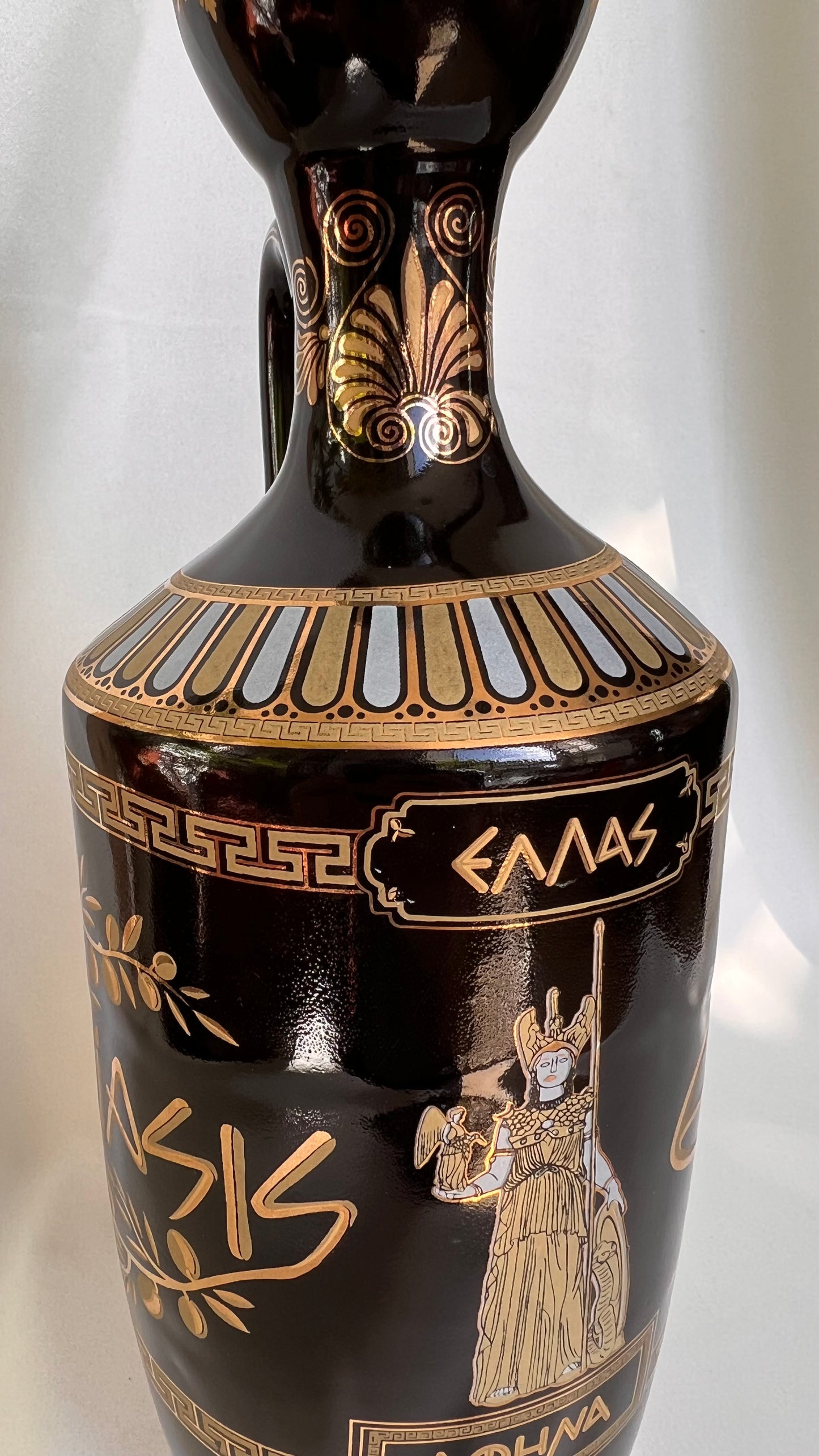 Greek drinking pitcher | כד שתייה יווני