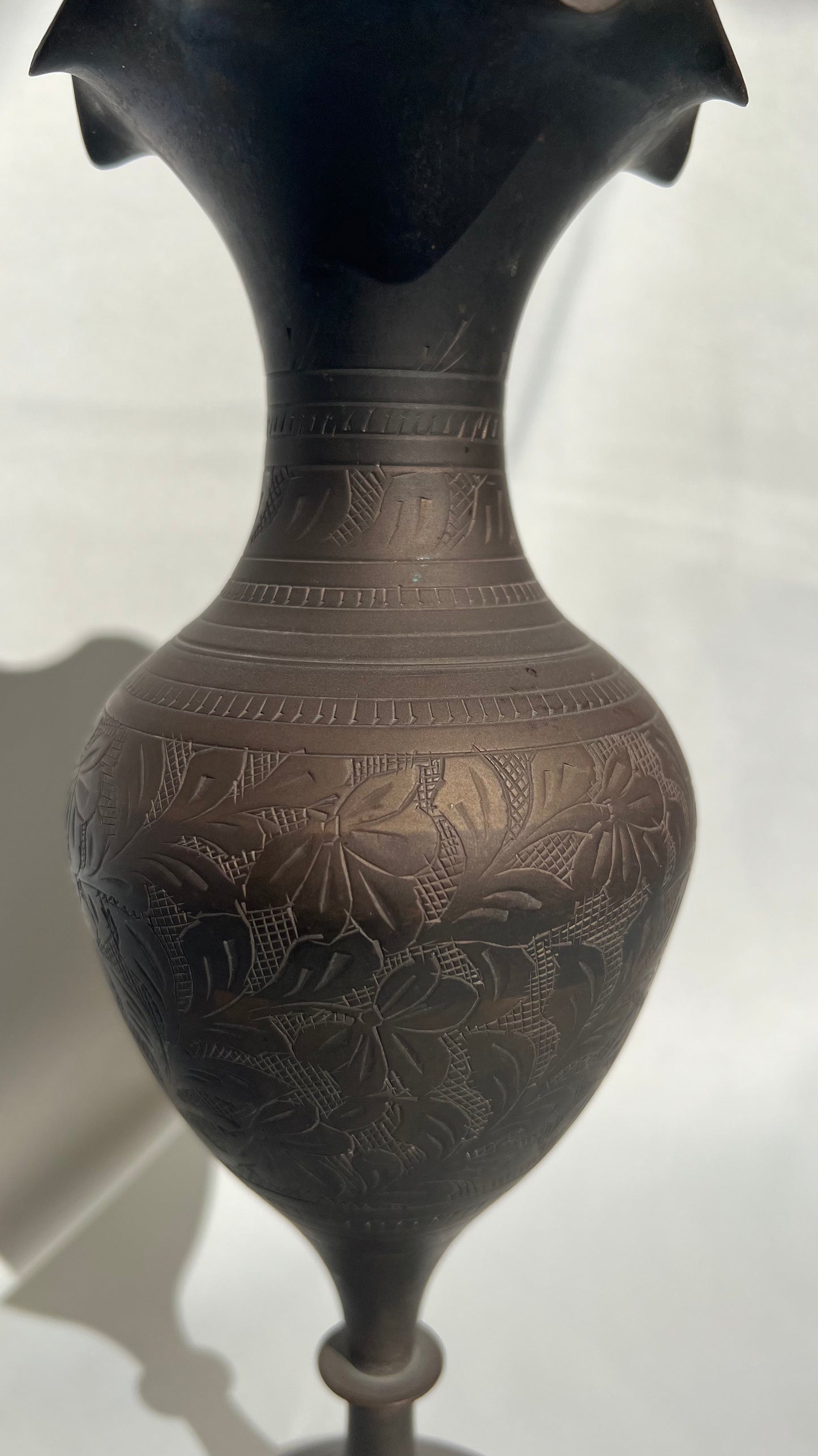Copper vase | אגרטל נחושת