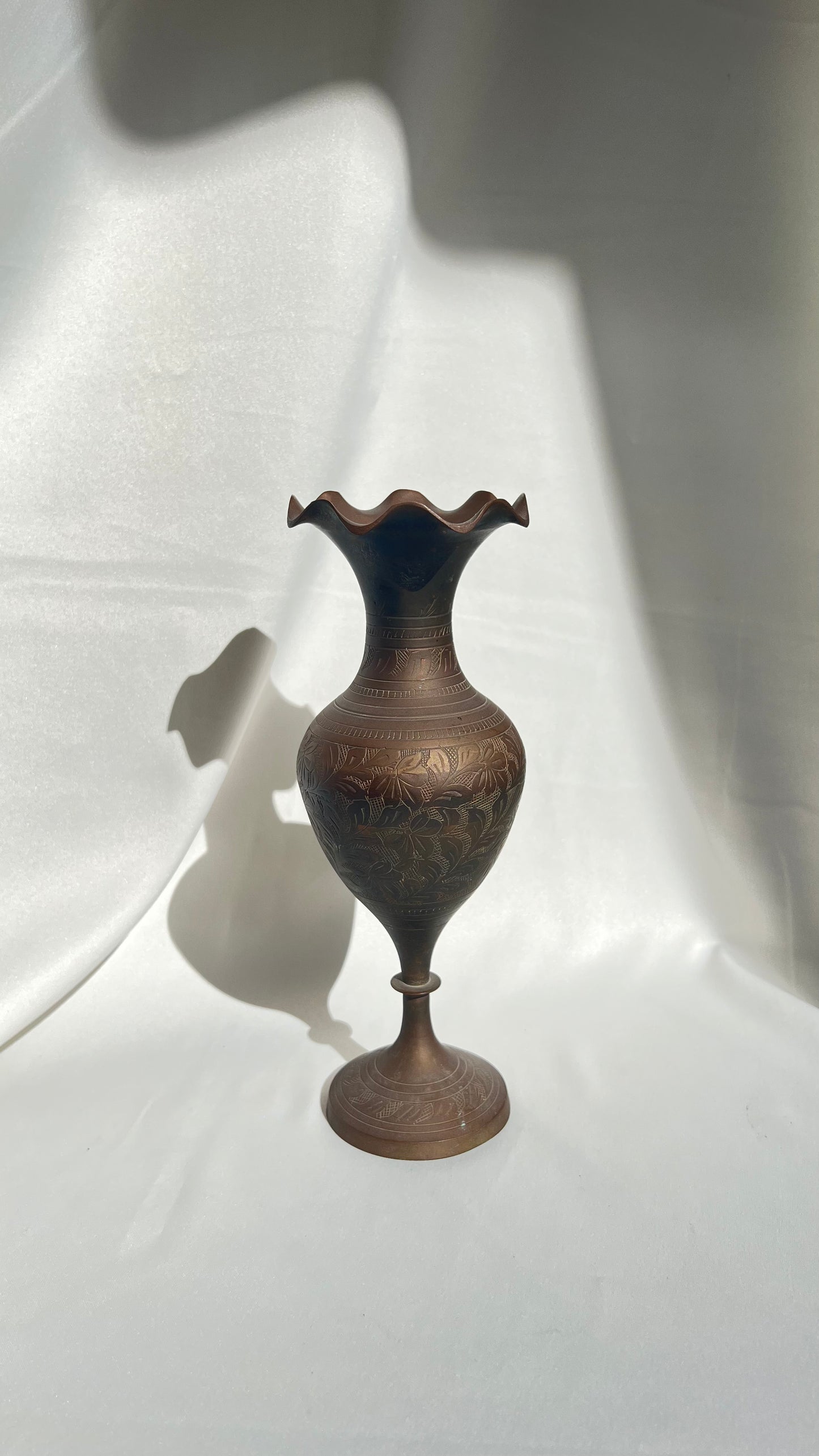 Copper vase | אגרטל נחושת